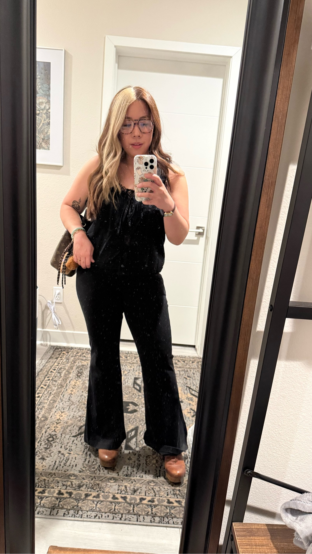 The shoes are old I wish I could link them!

These pants are comfy I usually wear size 10 and I got a medium petite they’re pretty snug but comfy I think I could’ve sized up fine too.