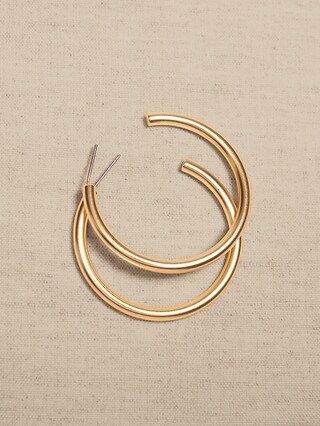 Medium Hoop EarringsProduct Selections$40.0040% offNow $24.00Color: goldSize:One Size           Q... | Banana Republic Factory