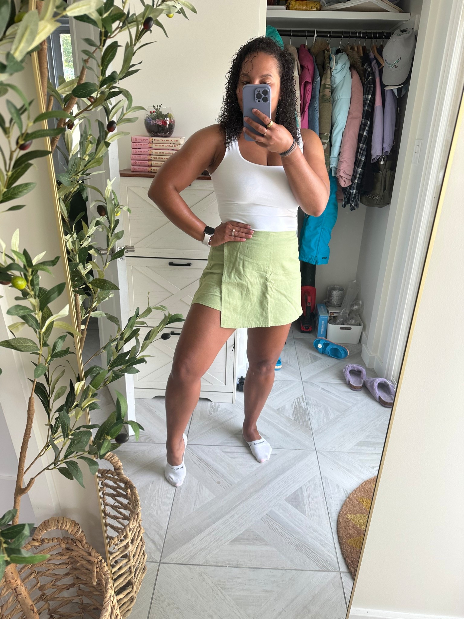 Well this skort is so cute & on sale at old navy. 

My chub rub is so bad so I appreciate it being a skort also cuz my ass barely fits in mini skirts lol 