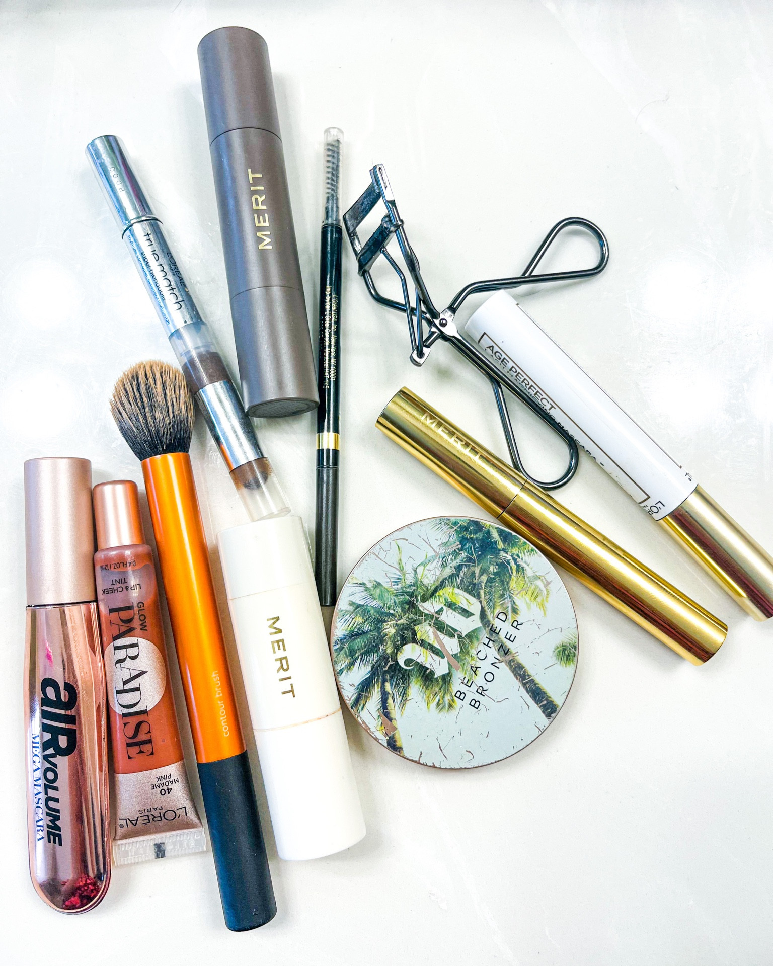 5 min makeup
Merit beauty 
LOreal Paris 
Urban decay bronzer 
Mascara


#LTKFind #LTKunder50 #LTKbeauty