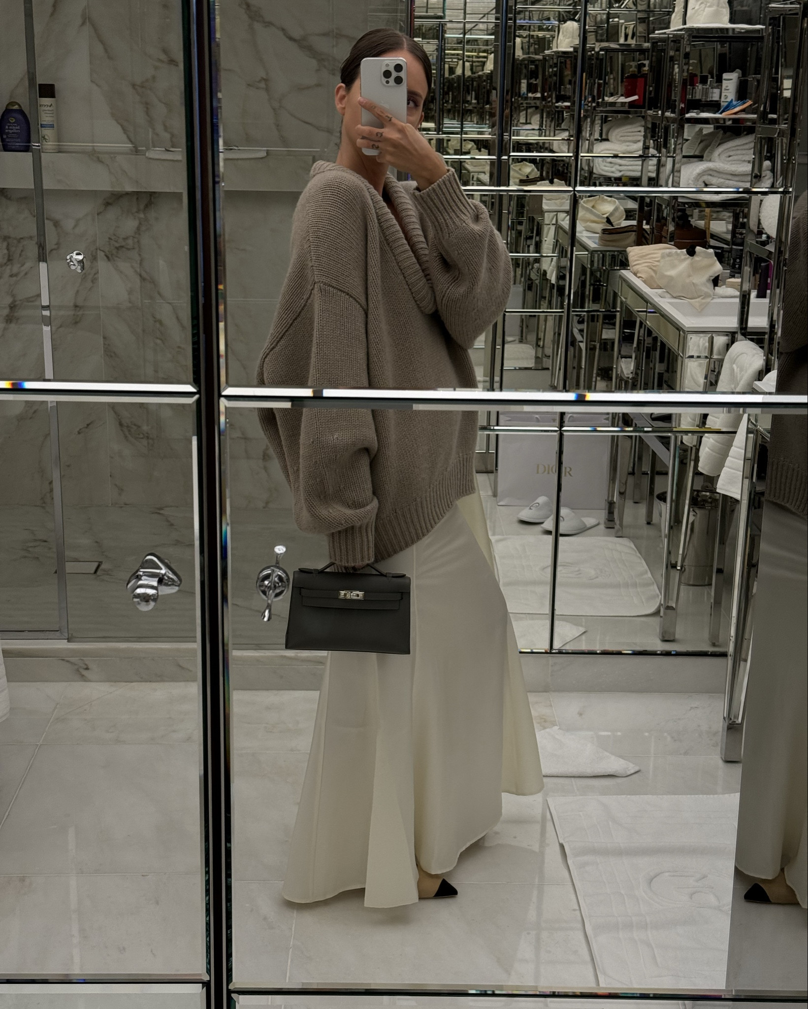 Dinner in Pariss

#LTKItBag #LTKStyleTip