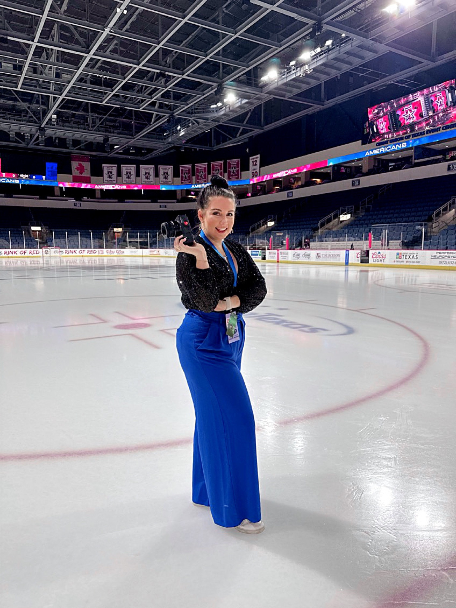 Use MOLLIE15 for 15% off my outfit🖤💙

#LTKfindsunder50 #LTKSpringSale #LTKsalealert