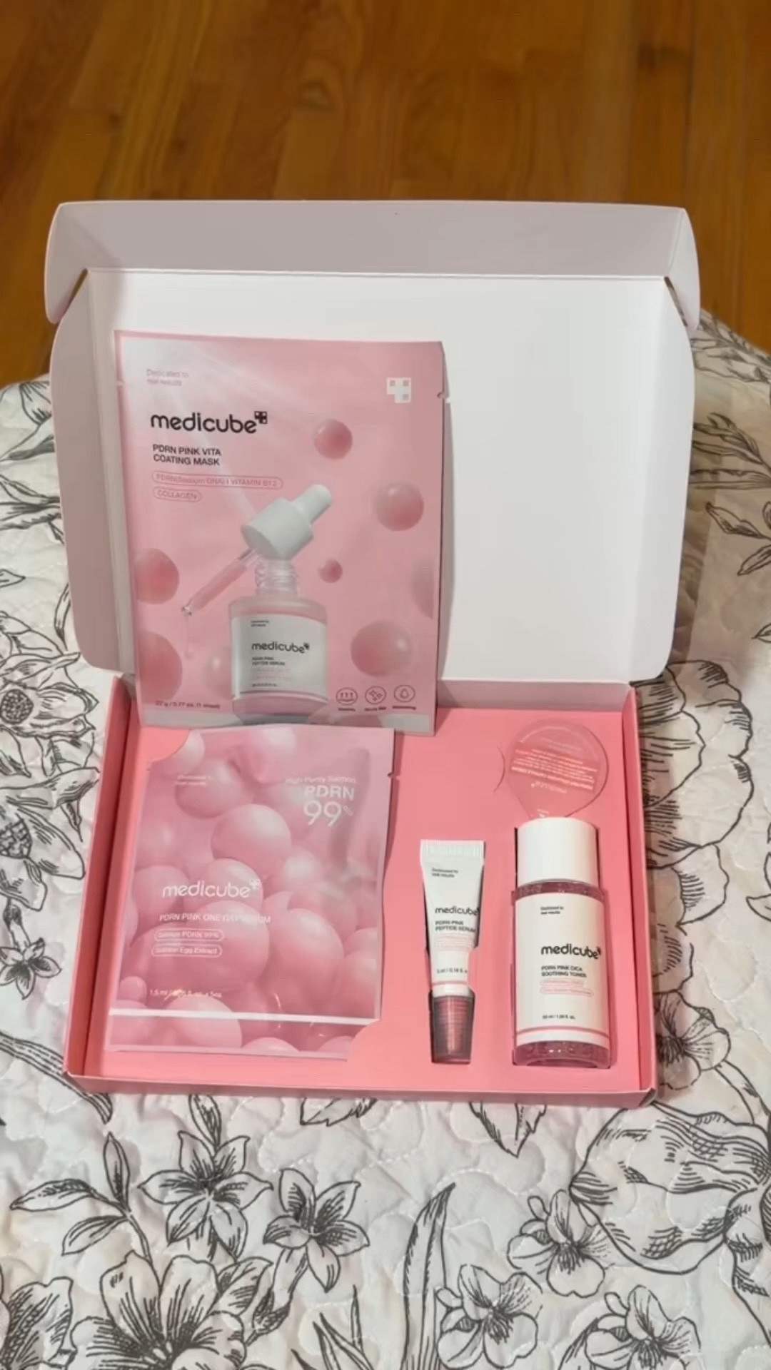 The ultimate travel skincare hack ✈️🌸

If you follow me, you know this Medicube travel trial kit is my absolute favorite whenever I’m on the go! It keeps my skin entirely hydrated and glowing, even after a long flight.

Why you need it:

The Perfect Trial: If you’ve never tried Medicube before, this is your go-to kit to see what the hype is about without committing to full-sized bottles yet.

The Best Line: In my opinion, the PDRN line is their absolute best. It gives you that effortless Korean glass-skin look and deeply repairs your skin barrier.

TSA-Approved: Perfectly sized to throw right into your carry-on bag.

#Medicube #TravelSkincare #KBeautyFinds #GlassSkinRoutine #SkincareEssentials #PDRN

#LTKTravel #LTKBeauty #LTKselfcare