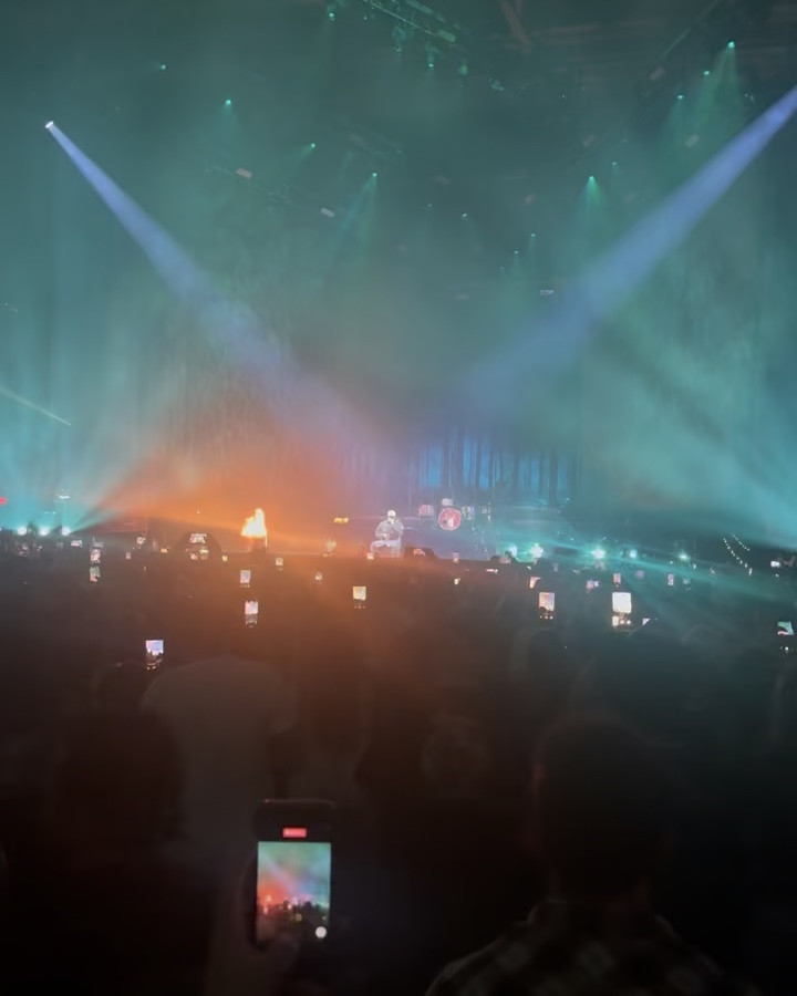 So, burry me in Bottomland, 
with my grandpa’s Bible in my hand,
Lord just take me as I am… 

Hardy concert at the Charleston civic center 🎫

Date night = concert for momma 🎶

Country concert outfit inspo 🖤🤘



#LTKstorytime #LTKFestival #LTKootd