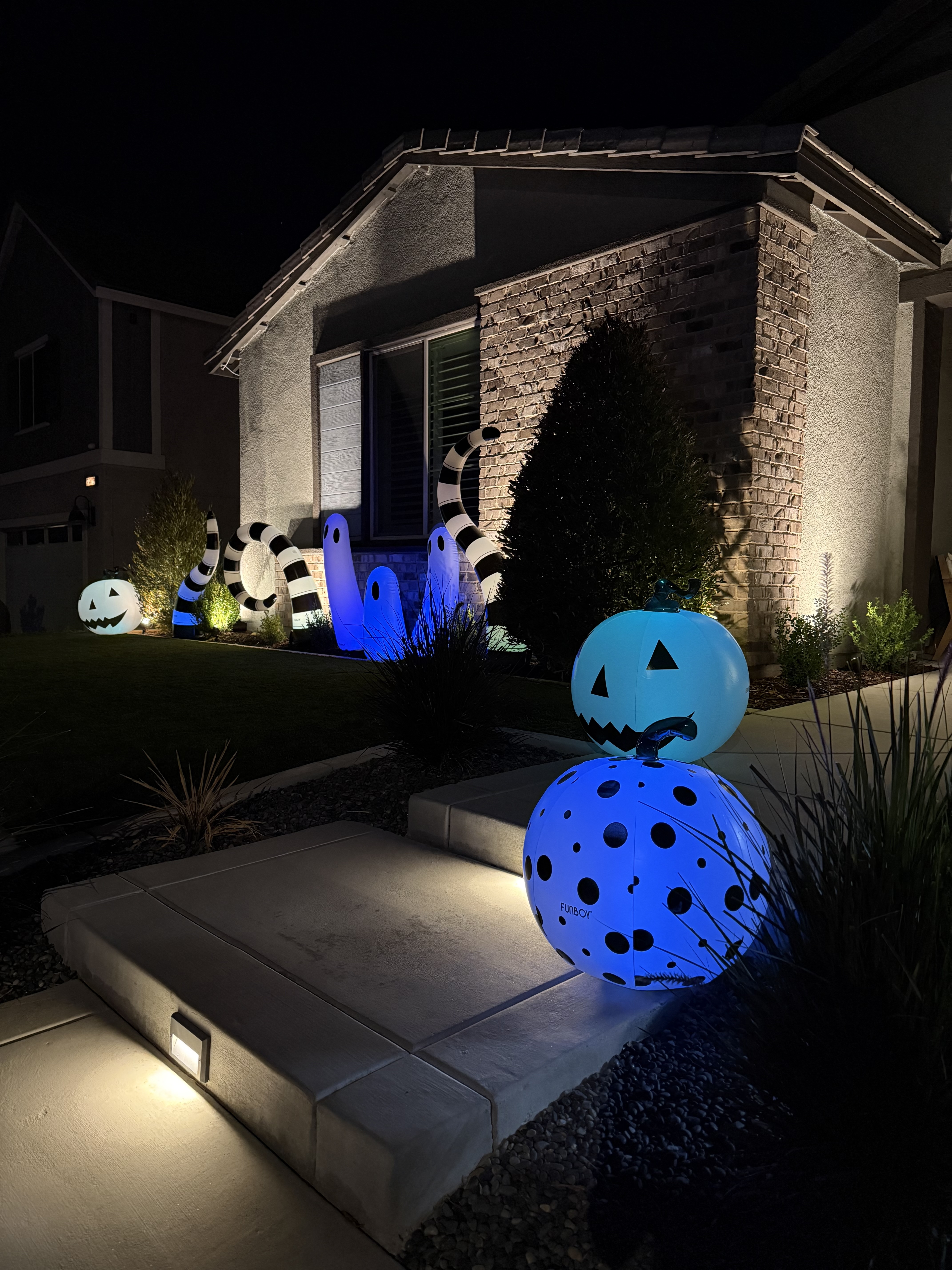 ✨ Spooky season just got a glow-up! ✨

@funboy Halloween Collection— let me tell you, these decorations are next-level! From floating LED pumpkins that light up ⚡ to effortless inflatables that set the vibe in minutes, this collection makes creating the perfect Halloween moment easier than ever! 🌙

Whether you’re throwing a party, decorating for trick-or-treaters, or just love a cozy spooky setup, these pieces are versatile, fun, and Halloween-approved! 🕸️

Comment “FUNBOY” to shop the full collection at funboy.com! 🖤

#FUNBOY #HalloweenDecor #SpookySeason #Summerween