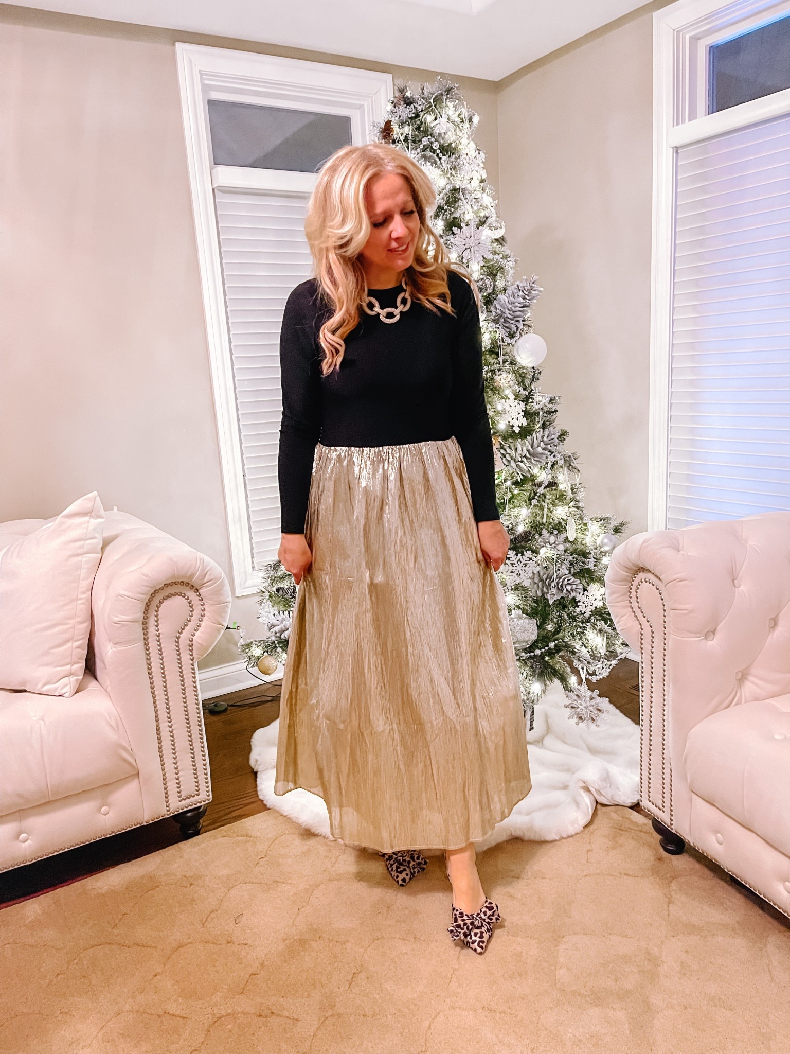 The cutest Tuckernuck dress for the holidays. So comfortable and sparkly ✨✨✨✨




Holiday outfit, new years dress, wedding guest, Christmas outfit, Christmas dress, holiday party 

#LTKWedding #LTKPetite #LTKHoliday