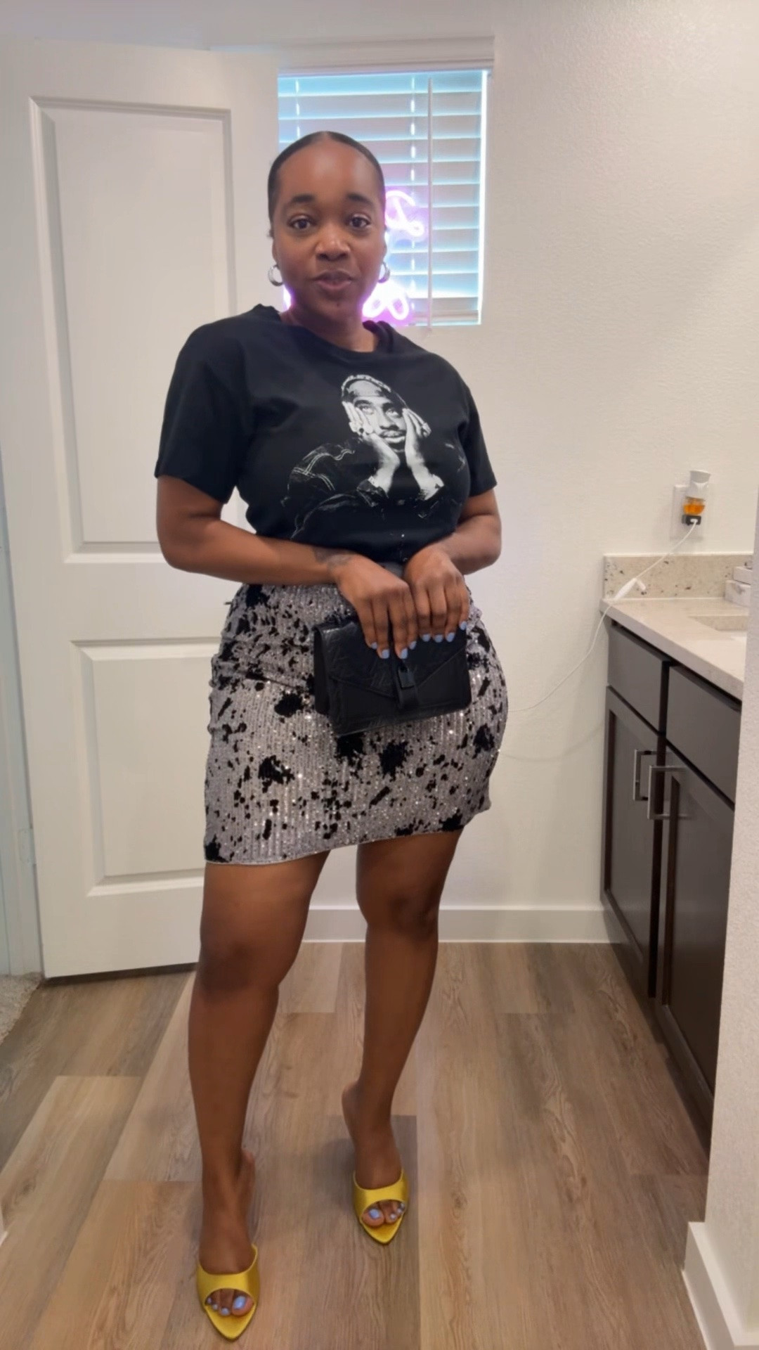 Metallic skirt + graphic tee + statement heels ✨

One of my favorite outfit formulas when I want to look dressed up without feeling overdressed. Everything linked.

#LTKFinds
#MidsizeStyle
#DateNightLook
#FashionInspo
#StyleOver30

#LTKootd #LTKMidsize #LTKU