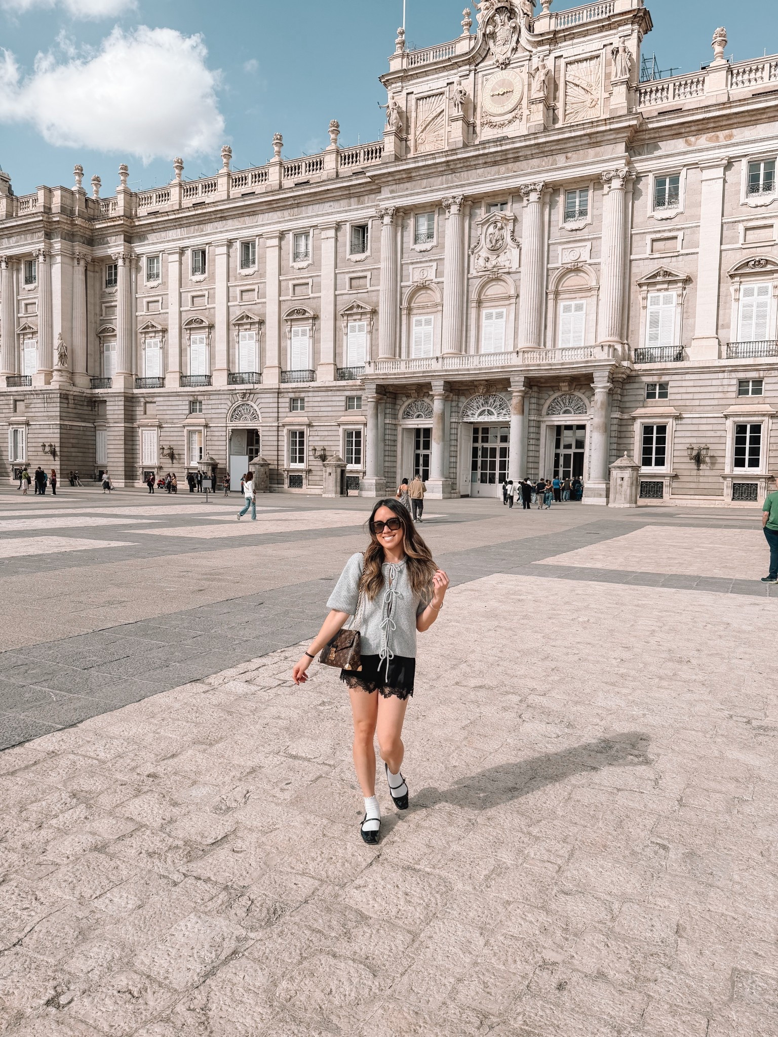 Macy’s F&F sale is on!! Get this outfit I wore on my Madrid trip for 30% off with code FRIEND 🖤🖤🖤