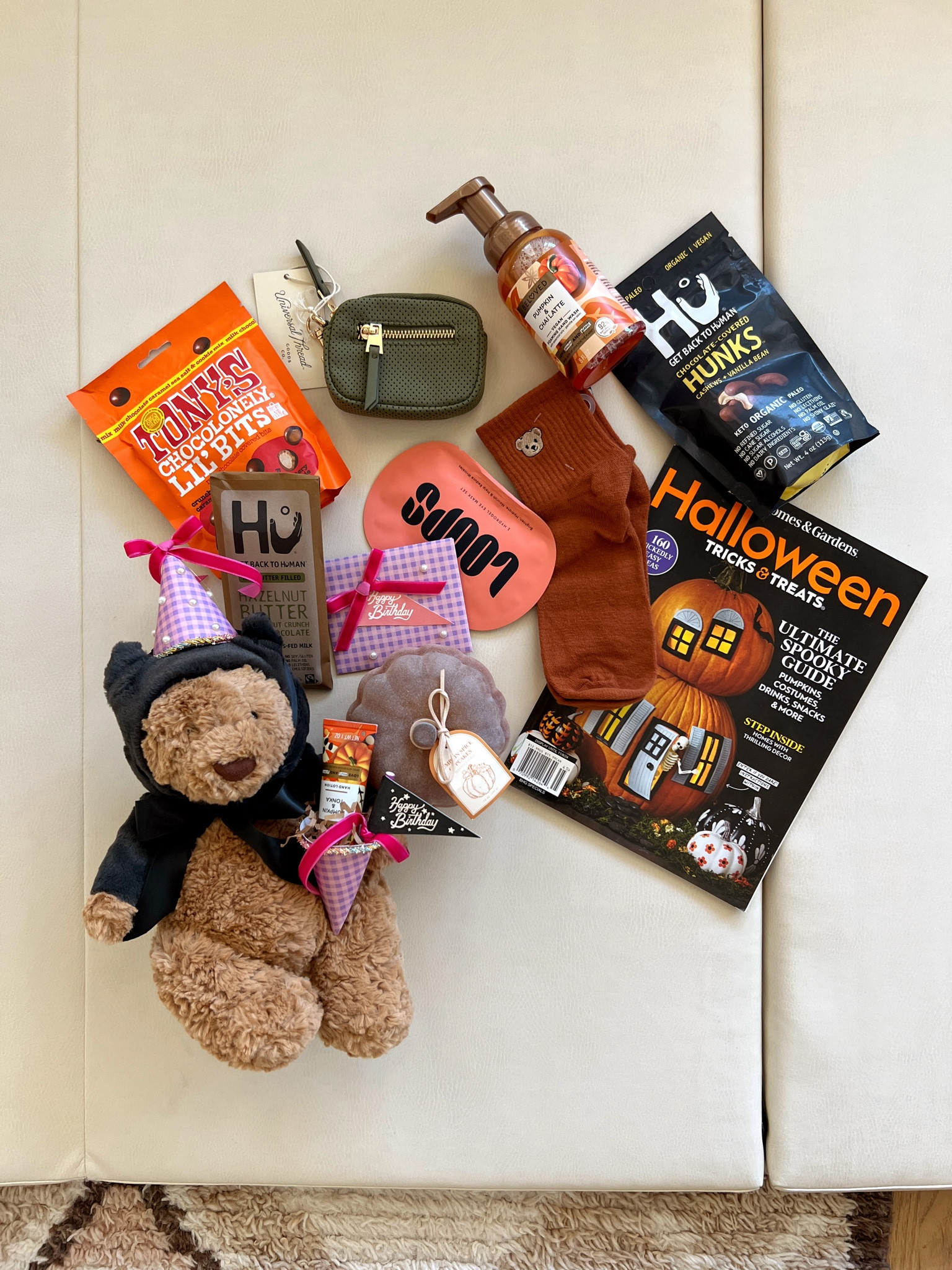 Birthday Boo Basket 🧸🍂✨

All printables are available on my small shop www.threadmama.com and or Patreon!  Available in both “Birthday” or a generic “Halloween” printable option and are always hand drawn! 

Let me know if any questions!
❤️Stacey

#LTKGiftGuide #LTKHalloween #LTKSeasonal