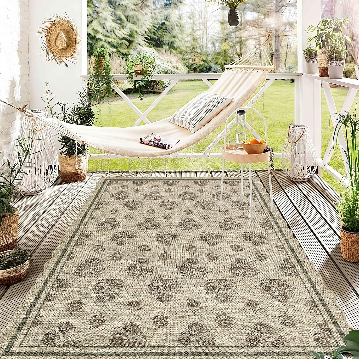 ORTIGIA Scalloped Easy Jute 3x5 Area Rug Vintage Brown Block Floral | Amazon (US)