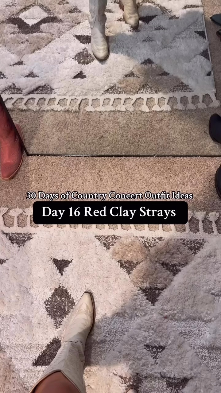 Country concert outfit idea

#LTKFindsUnder100 #LTKVideo #LTKStyleTip