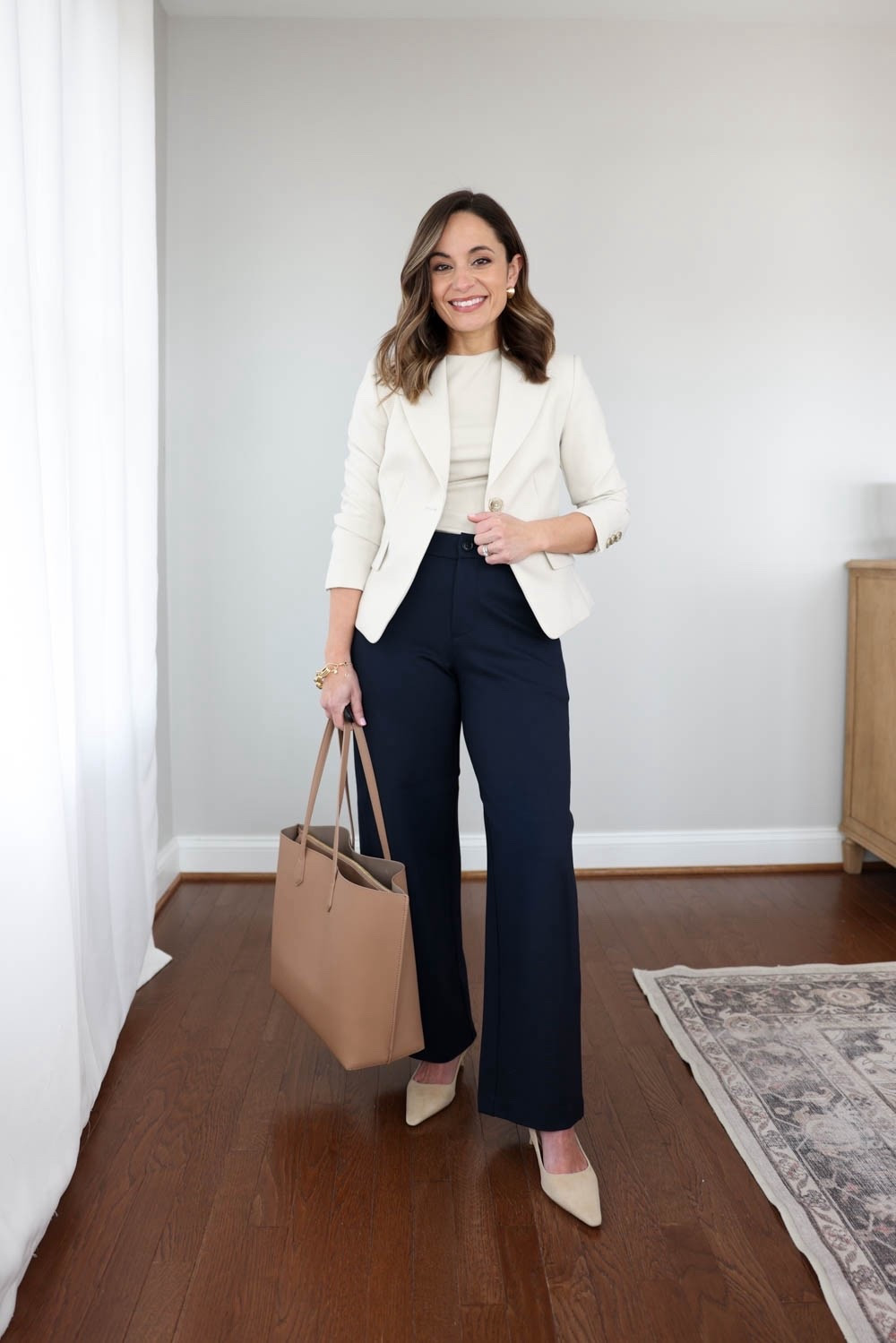 One week of petite-friendly outfit ideas for work! 

Pants (BR Factory): petite xxs 
Blazer (WHBM): petite 00 
Top (WHBM): xxs in pumice
Shoes (Sam Edelman): tts - exact color is sold out 

My measurements for reference: I’m 4’10” and 105lbs. My bust, waist, and hip measurement is 32”, 24”, and 36”.

#LTKPetite #LTKWorkwear