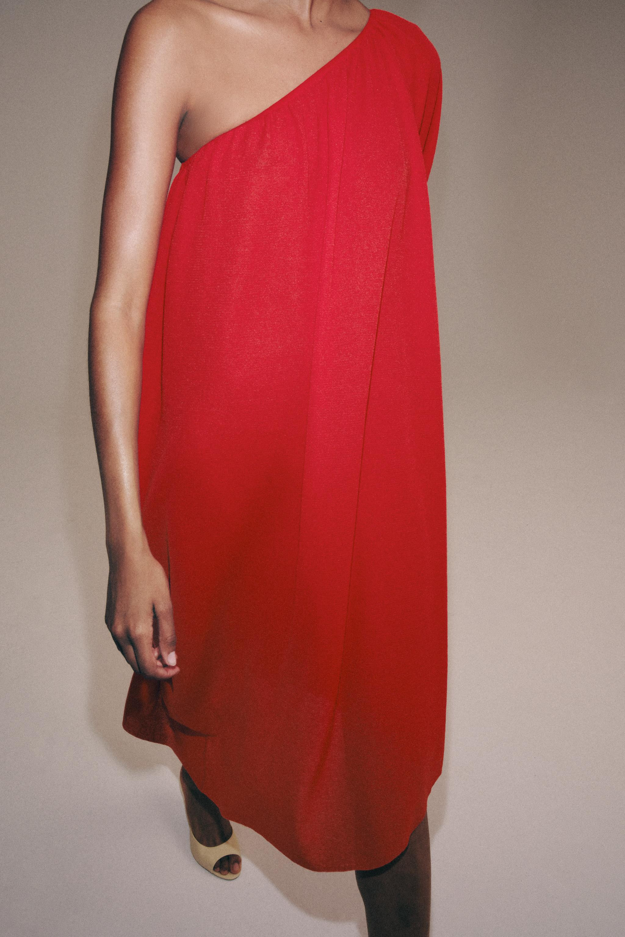 ASYMMETRIC KNIT DRESS | Zara US