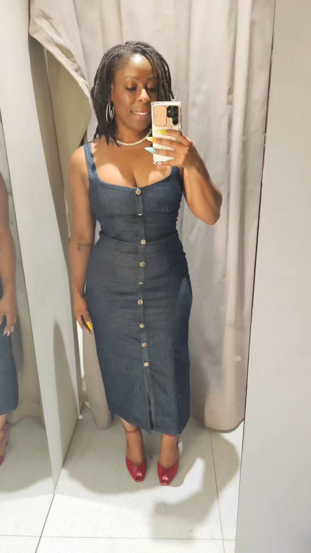 Denim all week 💙#zaradress #zara #tryonhaul #fashionable40s #ootdfashion #FitCheck #locs #denim 0779/055/400 - M (stretch)£35.99

#LTKSummerEdit #LTKFindsUnder50 #LTKStyleTip
