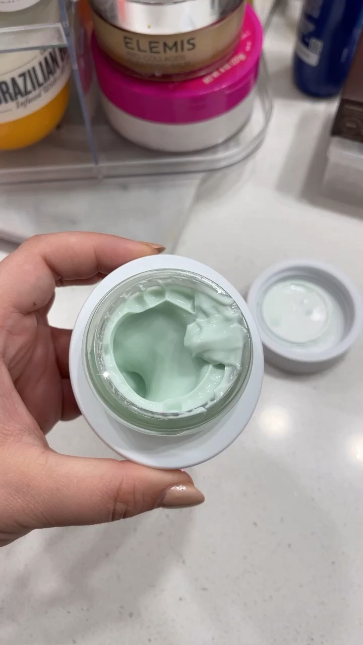 The new Clarins Cyro-Flash mask is incredible! Feel a little icy, tightens & gives a glow! Currently on sale!

#LTKSale #LTKbeauty #LTKfindsunder100