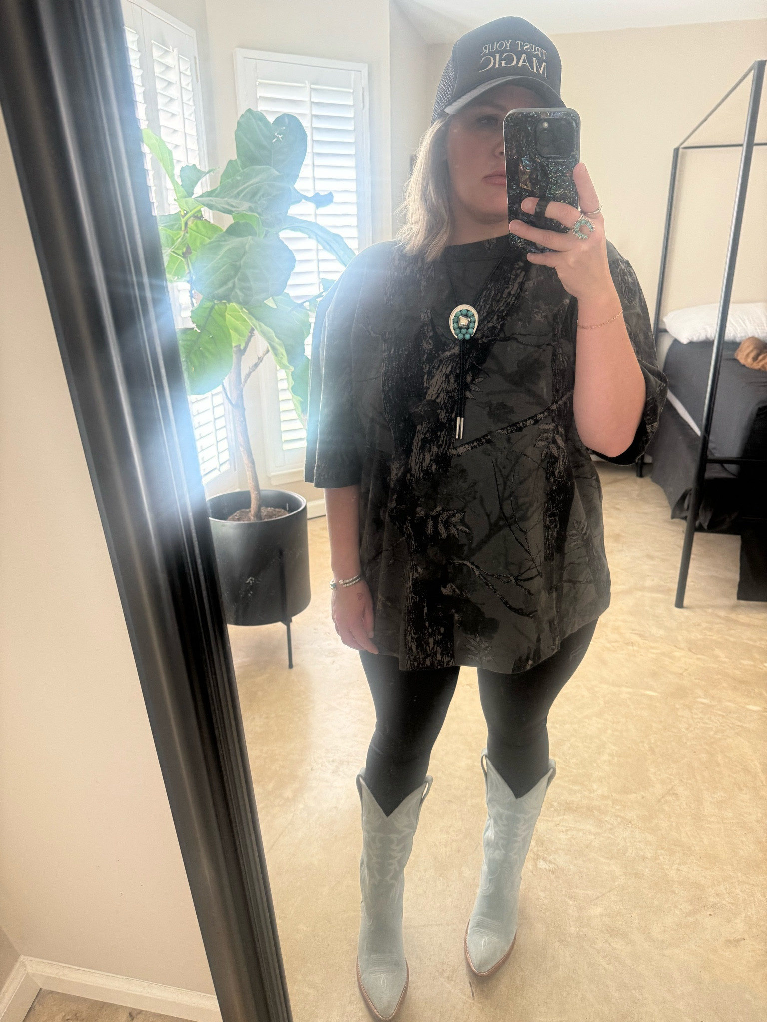 Casual Fall Outfit with Cowboy Boots 