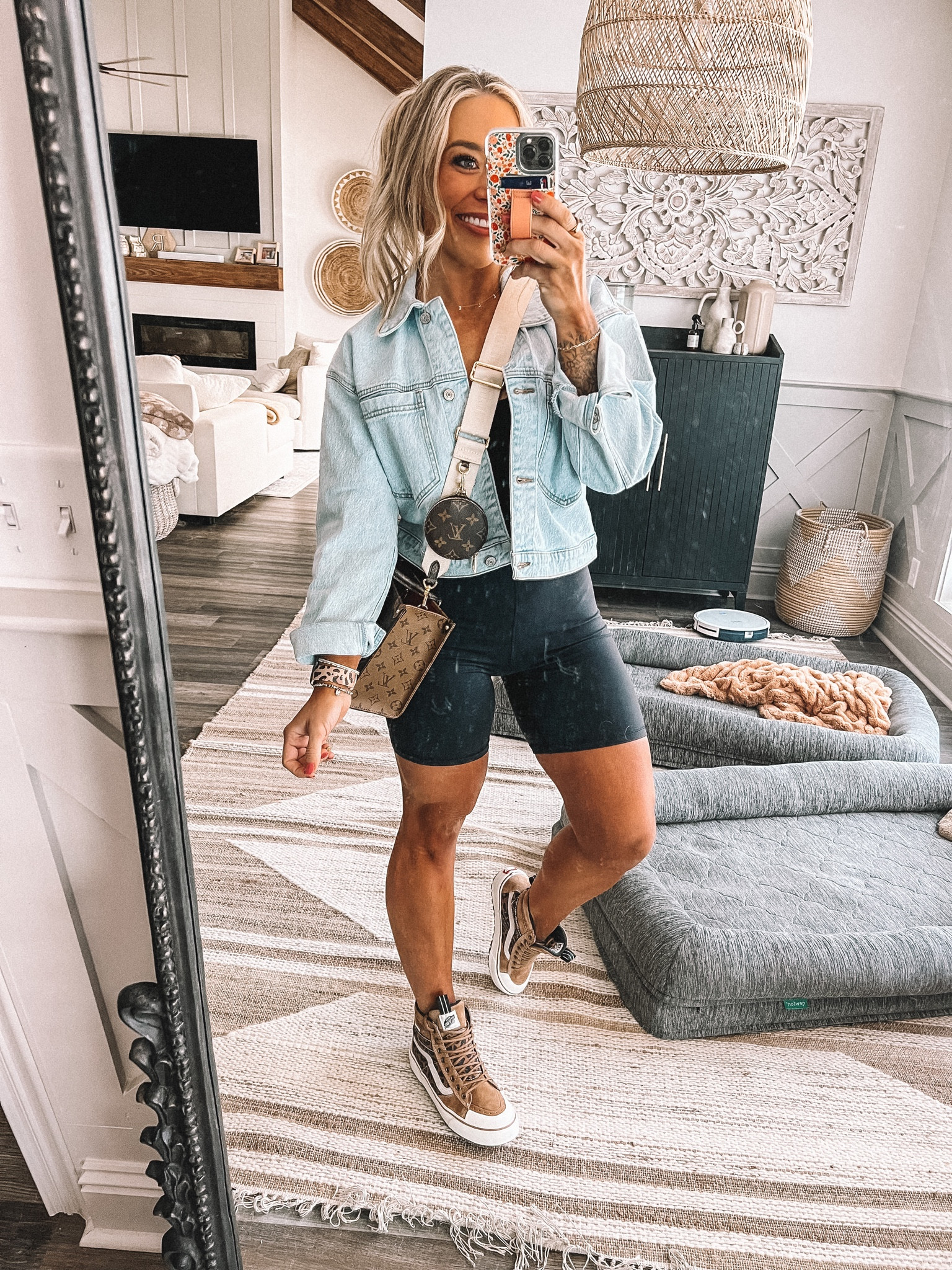 OOTD feat. these Vans I’ve been dying to find forever ✨🤍 

#LTKfit #LTKunder100 #LTKshoecrush