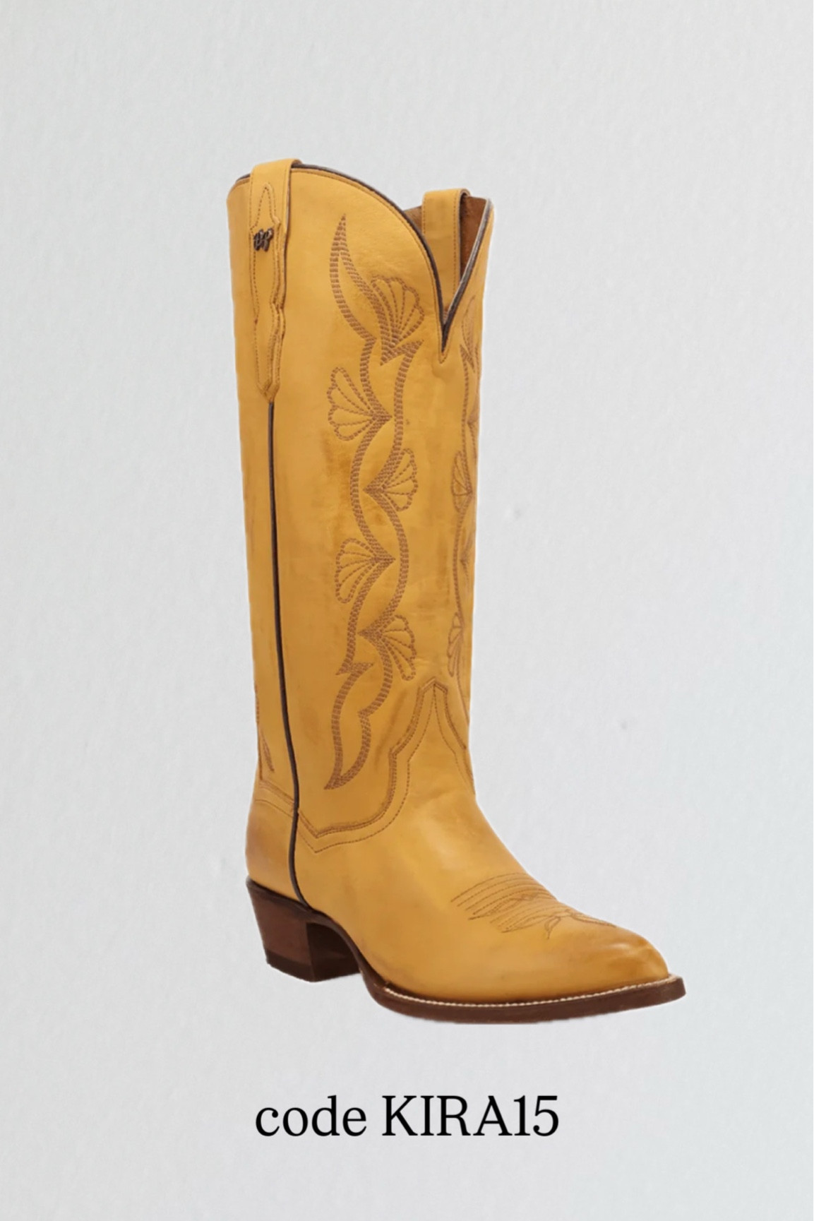 how cute!! it’s giving vintage 🦋 code KIRA15 works :) 

#LTKShoeCrush #LTKFestival #LTKStyleTip