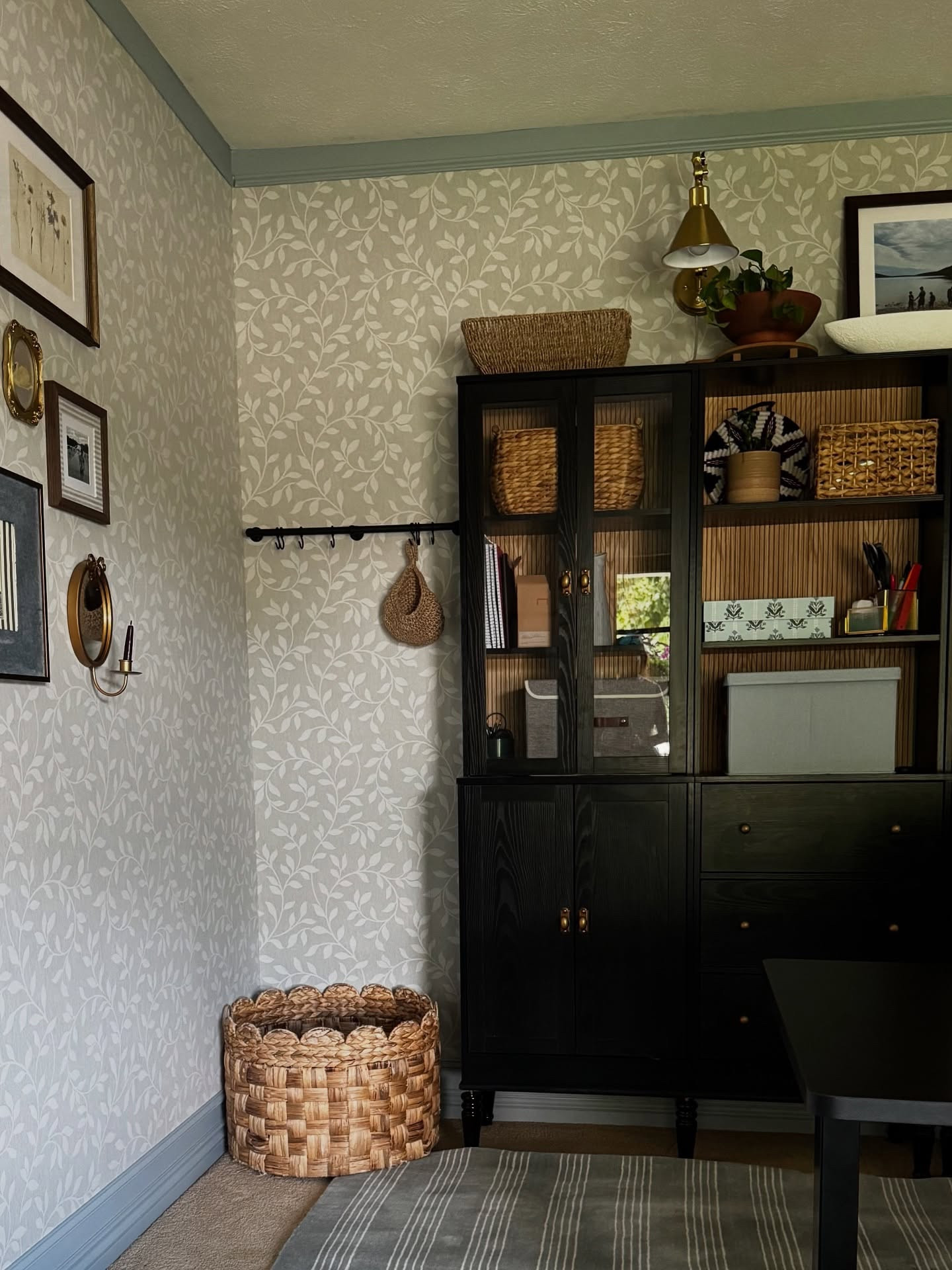 It may have taken three months but home office so close to being done. 💻🤓