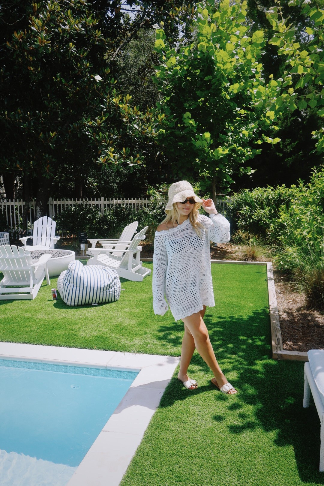 out by the pool ! 🍋‍🟩🦀🐚

#LTKFindsUnder50 #LTKSummerEdit #LTKStyleTip