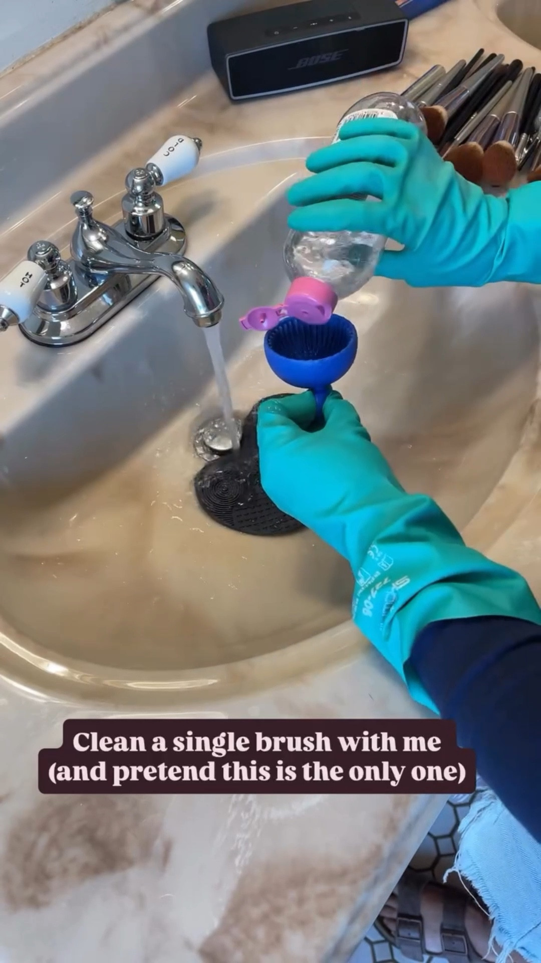 Spoiler: this isn’t even the dirtiest one.
Watch what goes into keeping the kit client-ready, one brush at a time.

Glam for Everyone offers bridal, special event, editorial, and celebrity glam services. DM GLOW UP to begin your beauty experience—or head to the link in bio to inquire.

#makeupartist #muakit #muatips #makeupartisttips #makeupartistkit #makeupbrushes #makeup #makeuporganization #makeupkit #promakeupartist #promakeupkit #promua #muakitessentials #beauty #beautytips #makeupbrushcleaning #makeupbrush #makeupbrushes #makeupbrushcleaner #makeuptutorial #cleanwithme #cleaningroutine #cleaningtherapy #makeupbrushcleaning #instaclean

#LTKdayinmylife #LTKGiftGuide #LTKBeauty