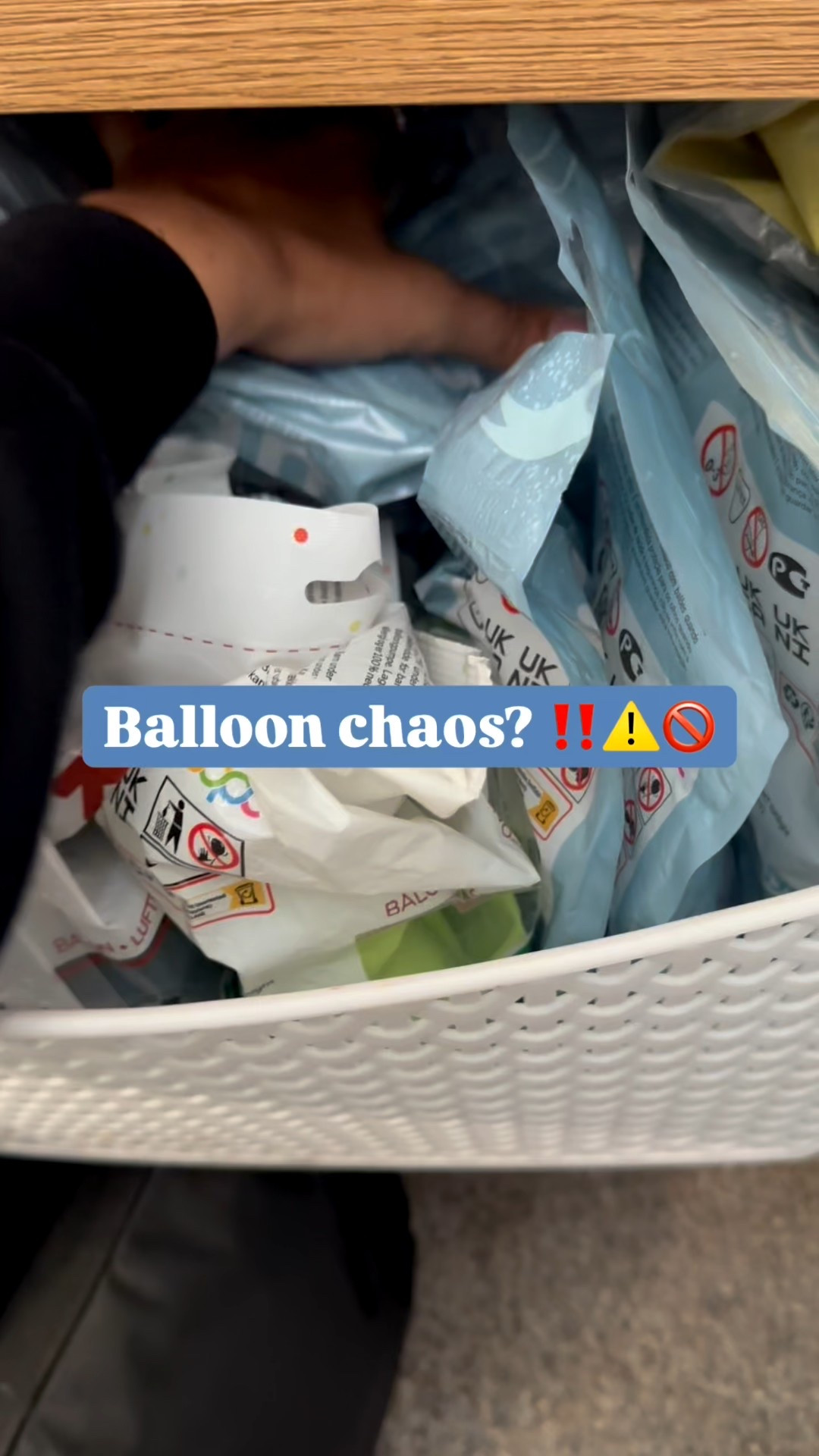 When I first started decorating, my balloon stash lived in random bags + boxes. I could never find the right color or size when I needed it—and installs took way longer than they should.
Then I found these clear, stackable bins 👏 Total upgrade. Now I can see every balloon at a glance, keep my sizes organized, and my studio actually feels calm instead of chaotic.
If you’re a balloon artist or party planner, trust me—you need these. I linked the exact bins I use on LTK so you can grab them too!
👉 Link in bio + in the comments 🎉
#BalloonStorage #PartyPlannerTips #BalloonBusinessTools #StorageSolutions #OrganizationHack #EventProTips #StudioOrganization #OrganizedLife #BalloonSetup #DecorTips #StorageGoals