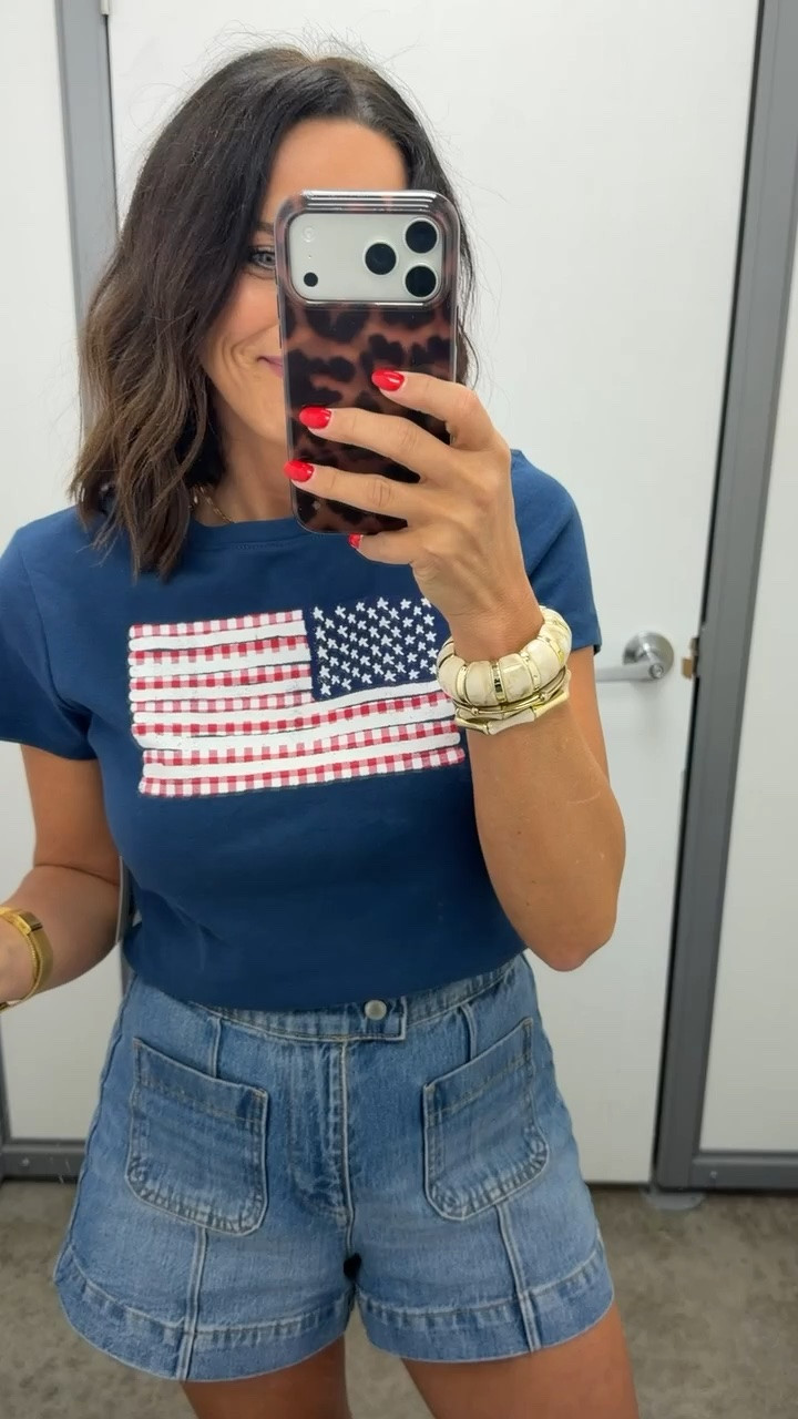 Love a good patriotic graphic tee moment 🇺🇸❤️🤍💙 and this one from Walmart is too cute for summer.

Size XS
5’3 for reference

#WalmartFashion #WalmartFinds #WalmartStyle #SummerStyle #PatrioticStyle #FourthOfJulyOutfit #RedWhiteAndBlue #AffordableFashion #LTKStyle #LTKFinds #CasualStyle #SummerOutfitIdeas
