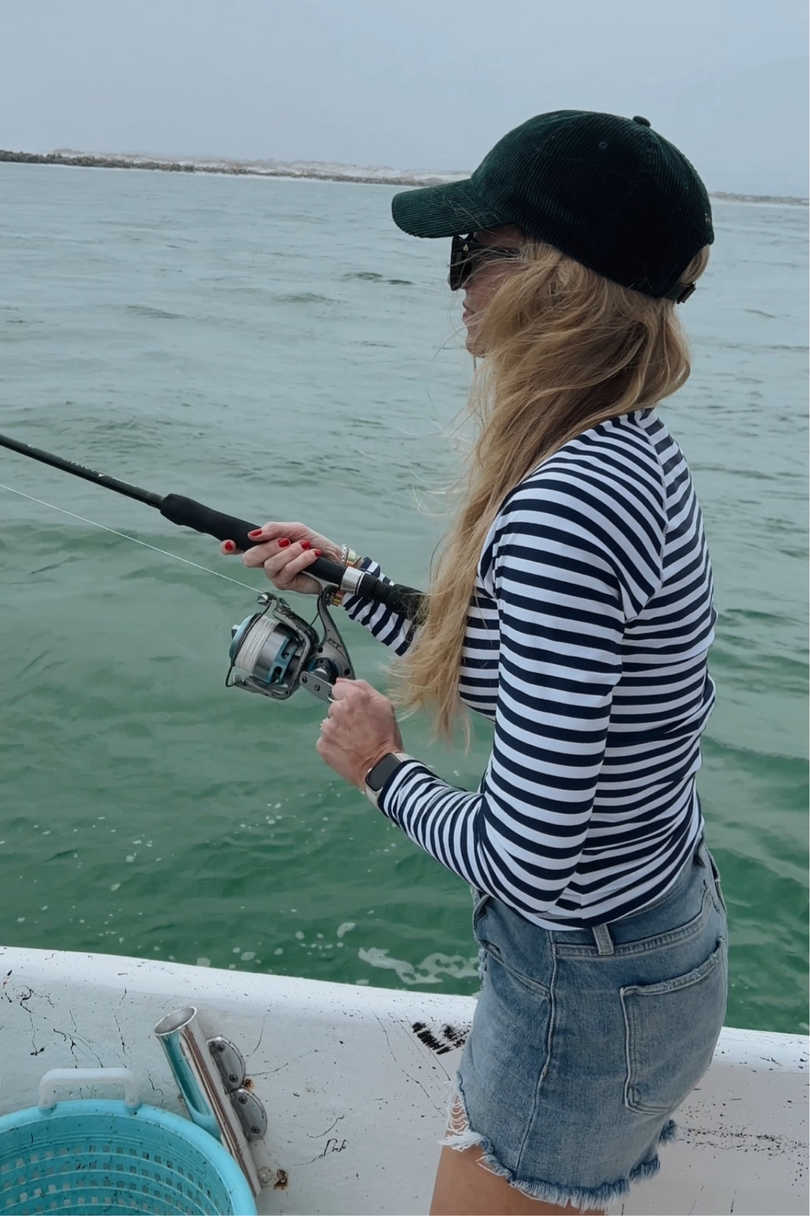 Rash guard + Jean shorts! Run TTS

#LTKstyletip #LTKbeauty #LTKSeasonal