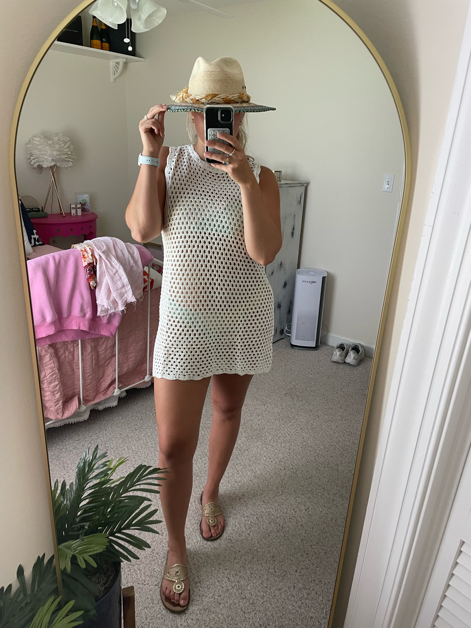 Pool Day OOTD


#LTKSeasonal #LTKFindsUnder100 #LTKSwim