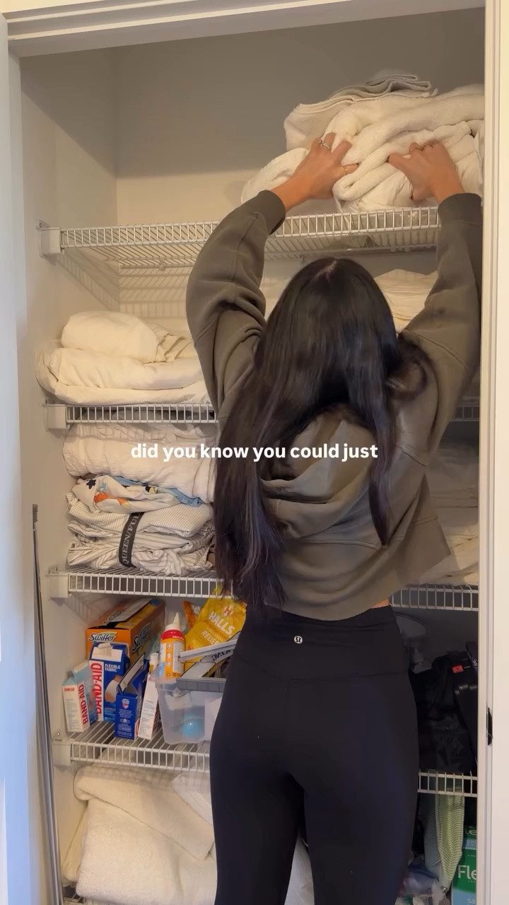Organized my linen closet and I can’t explain why it felt like therapy. The shelf liners are 🤩

“Closet” below for the details and 🔗 

#linencloset #closetorganization #declutteryourhome #closetclearout #linenclosetorganization