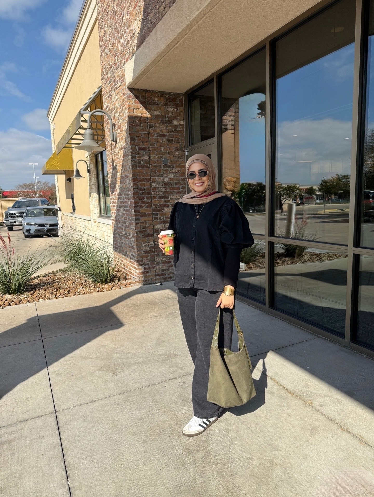 When the Hijab is the Outfit! @velascarves 

#modestfashion #ootd #coffeeoutside