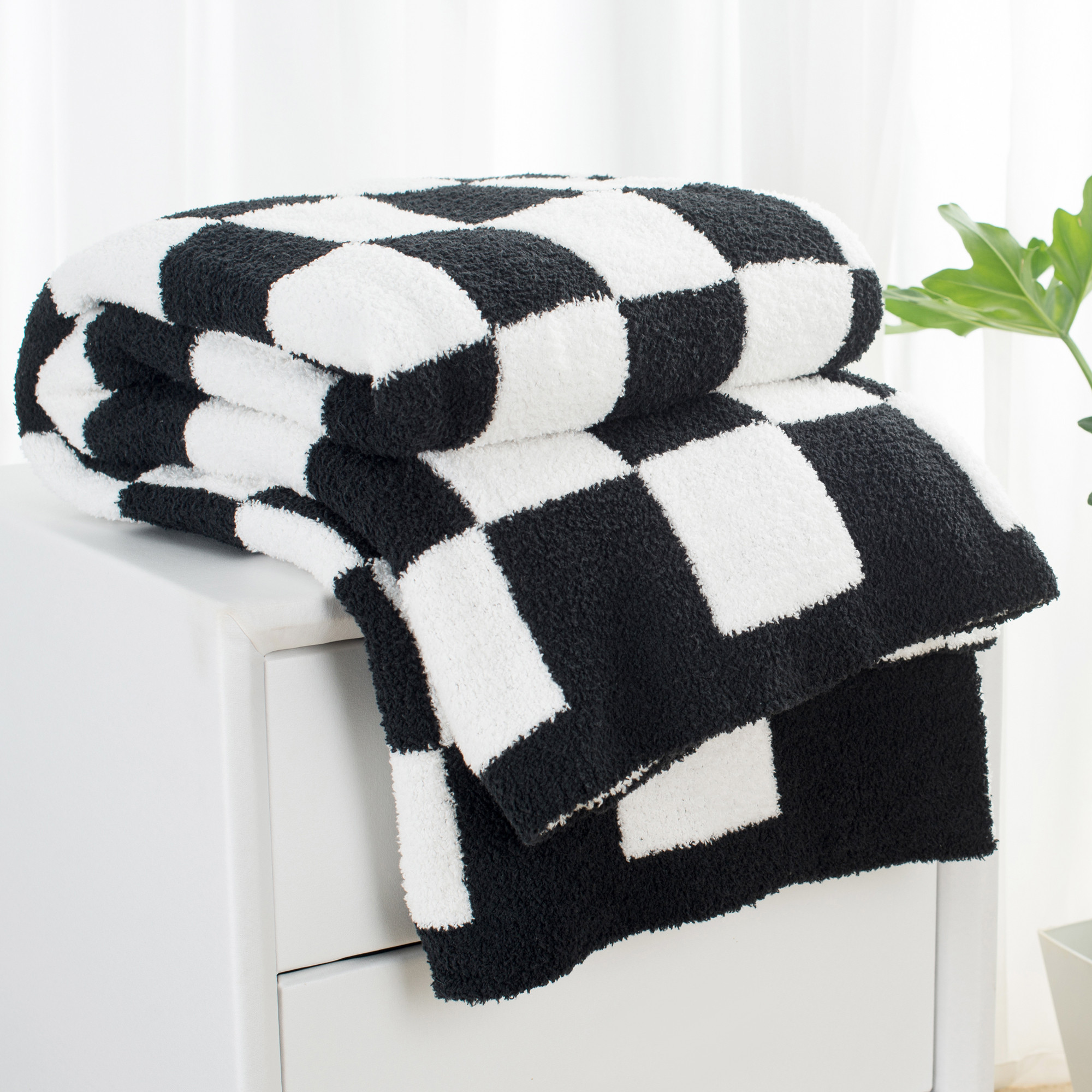 Carriediosa Black Checkered Throw Blanket 50" x 60", Fuzzy Fluffy Throws for Couch Bed | Walmart (US)