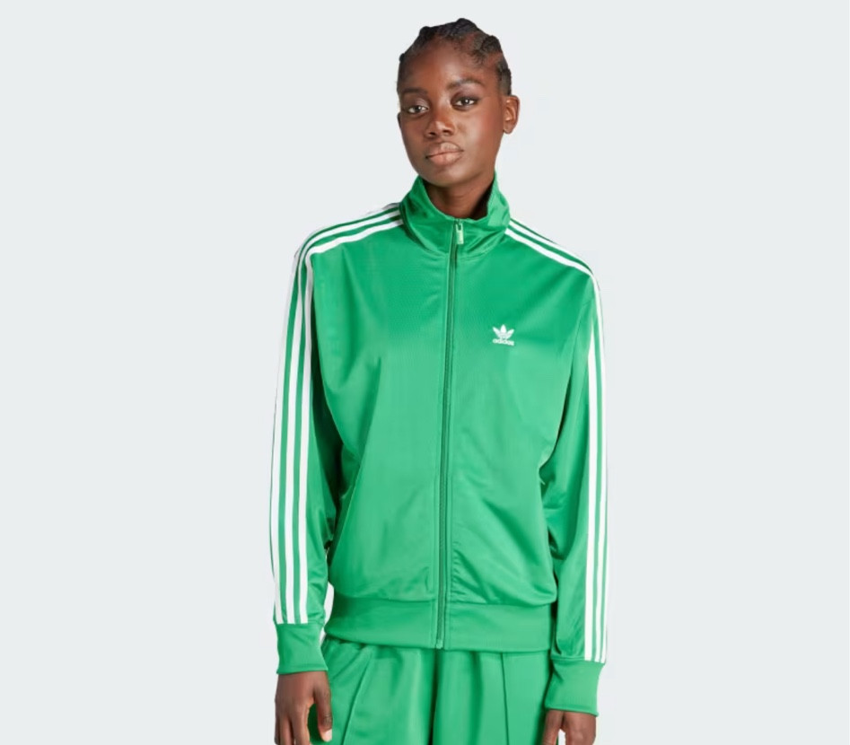 The comfiest track suit in the best color!

#LTKSeasonal #LTKstyletip