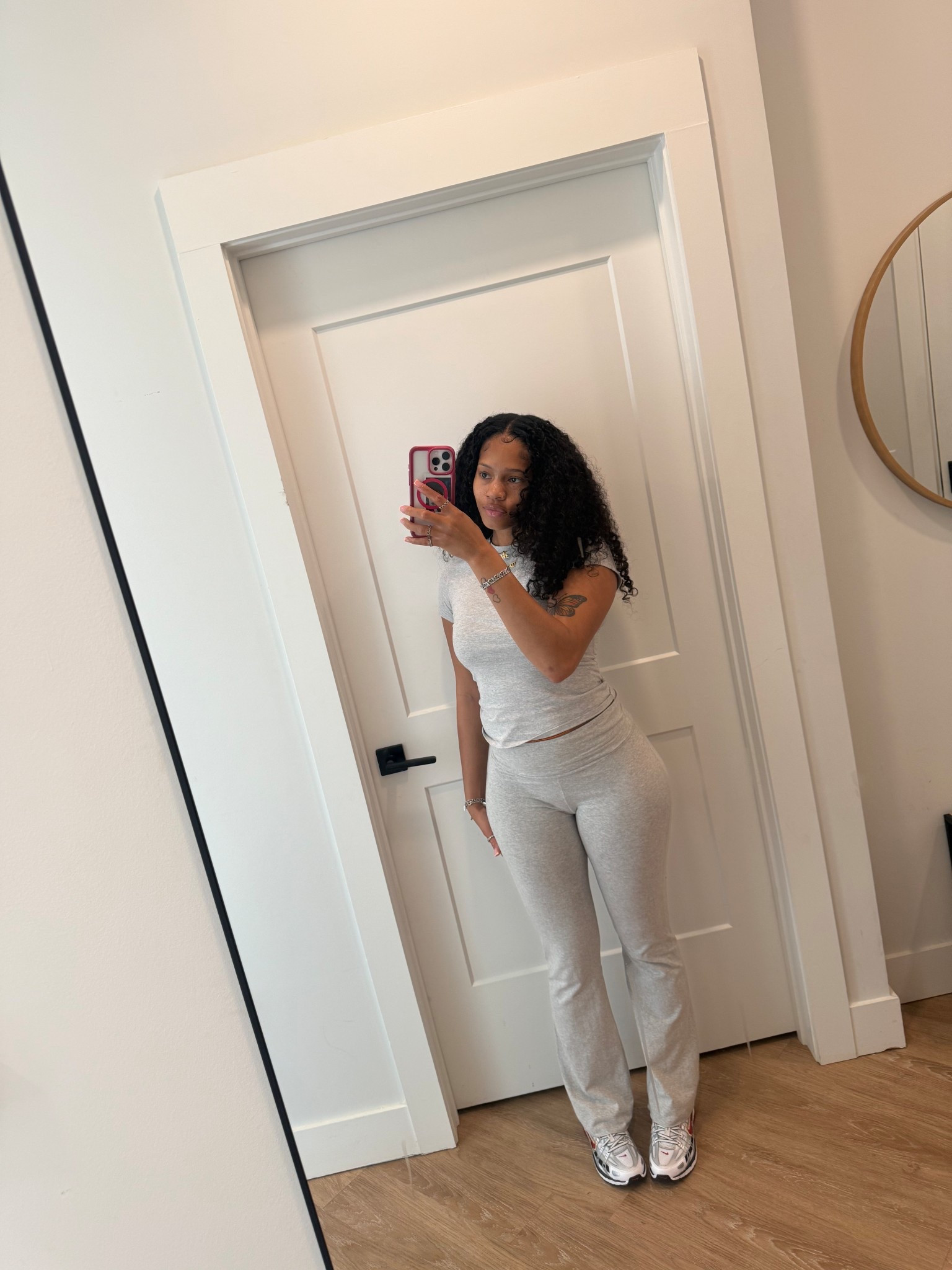 Skims Airport Vibes 🤭 #skims #nike #burmesecurly

#LTKSummerEdit #LTKTravel #LTKStyleTip