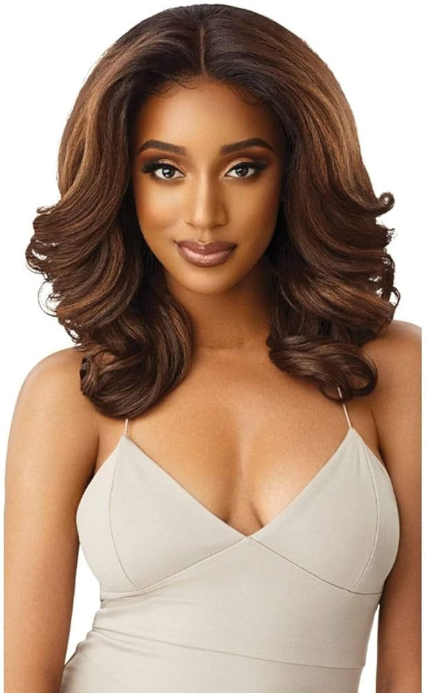 Outre LACEFRONT PERFECT HAIR LINE Glamorous Wavy Fully Hand-Tied 13”x 6” Frontal HD Baby Hair... | Amazon (US)