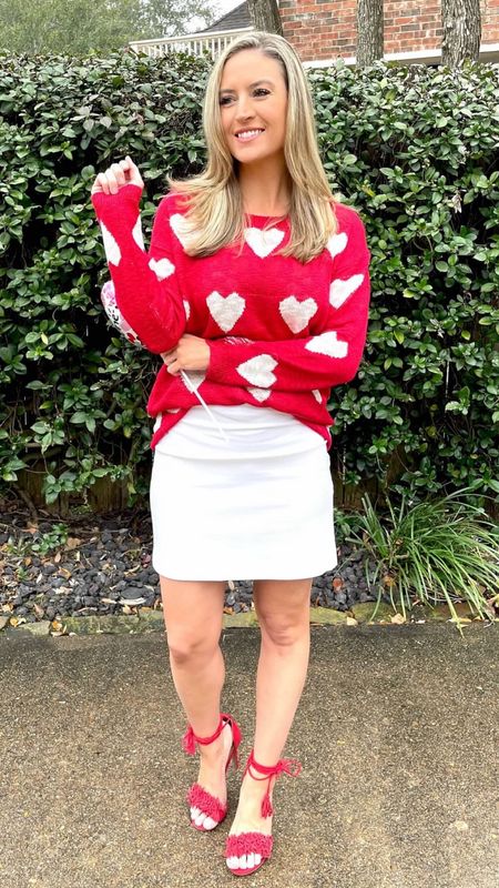❤️ Valentine’s Day Outfit ❤️

These sweaters are a cute way to dress festively. They come in various color options so if red isn’t your favorite color to wear there are options in pink, black, white, grey, and beige!! 

#everypiecefits 

#LTKover40 #LTKfindsunder50 #LTKSeasonal