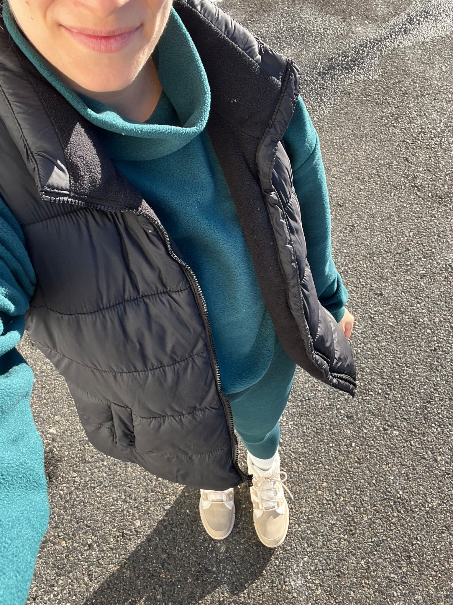 Fleece on repeat >>> wearing size medium in sweatshirt & small in leggings 

#LTKmomlife #LTKdayinmylife #LTKootd