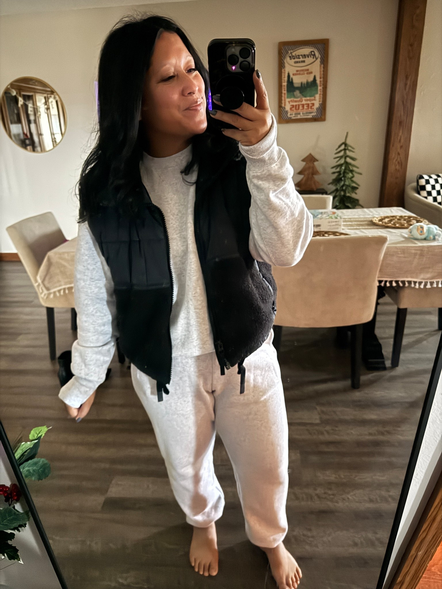The set so good I thought it in another color!! 
Aerie
American eagle 
Comfy 
Lounge wear 
Joggers
Sweatshirt 
Offline 


#LTKPetite #LTKActive #LTKMidsize