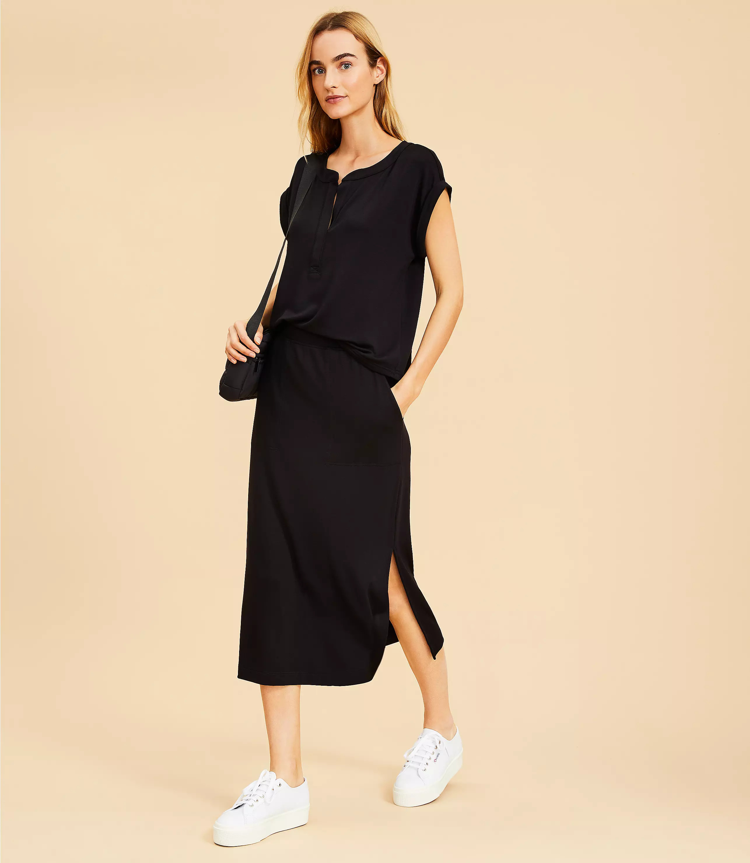 Lou & Grey Signaturesoft Pocket Midi Skirt | LOFT