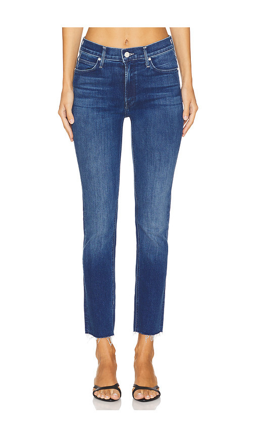 MOTHER The Mid Rise Dazzler Ankle Fray Jeans in Denim-Medium. Taglia 27. Also in 23, 24, 25, 26, 28, 29, 30, 31, 32, 33. | Revolve Clothing (Global)