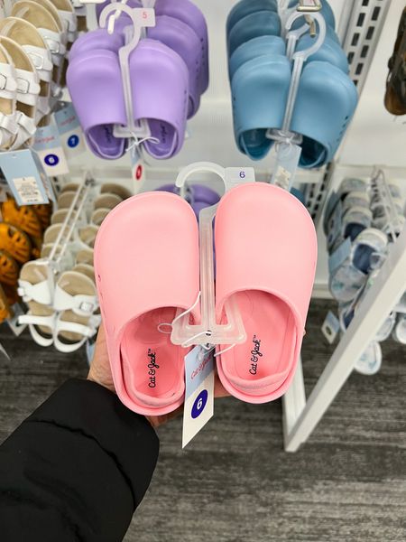 20% off toddler shoes 

Target deals, target finds, water shoes 

#LTKkids #LTKsalealert