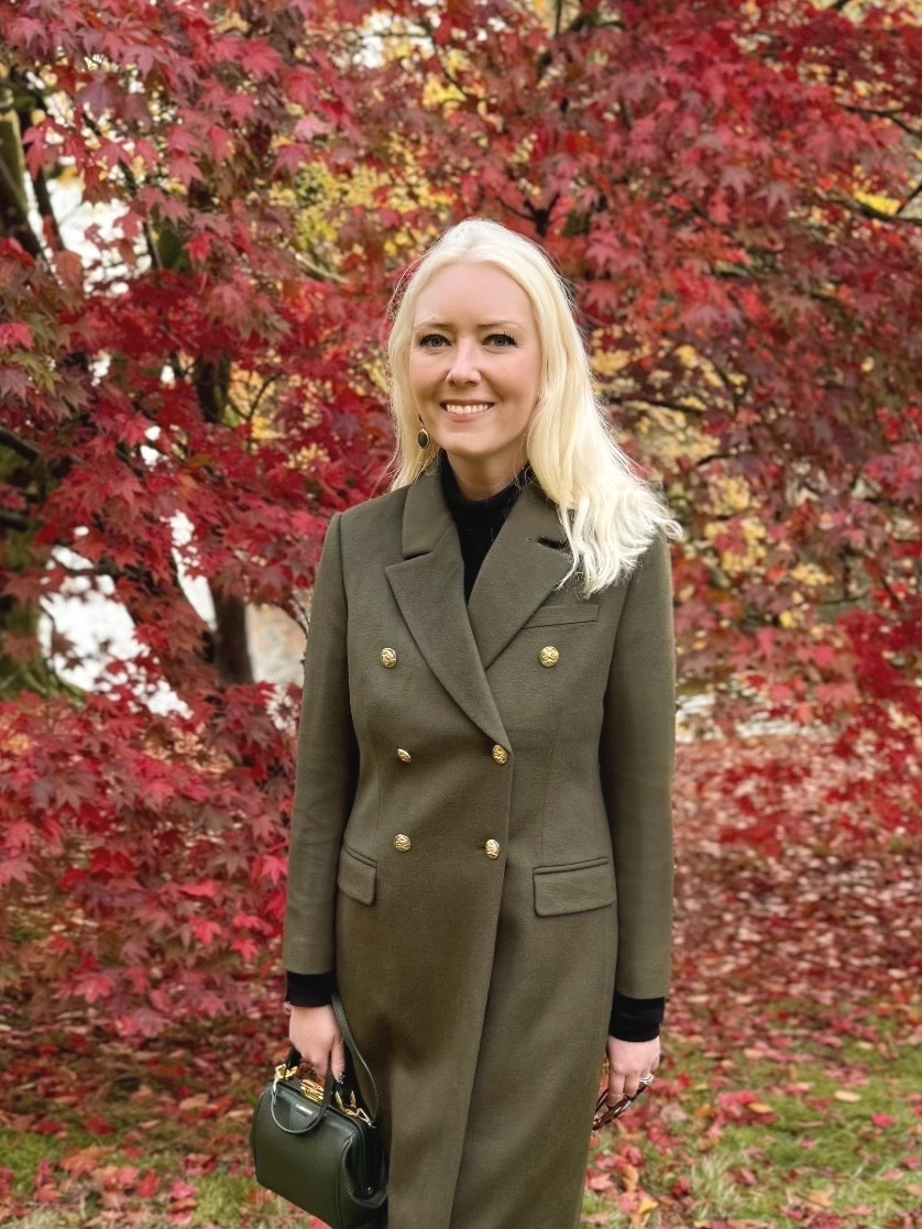 New coat days…This is the stunning LK Bennett x Ascot Khaki Green Military Style Coat - I love the gold buttons and it’s one of the hottest coat colours this season. LK Bennett currently have a 25% off all coats and boots promotion! Check out my product list for all my other favourite khaki green styles and some amazing boots - many on sale / promotion! 



#LTKautumn #LTKluxury #LTKuk