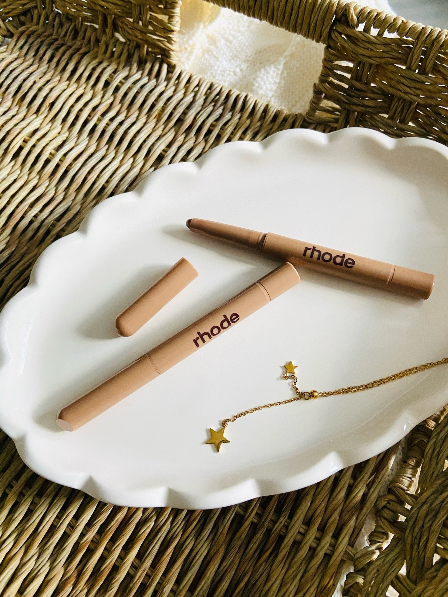 Rhode lippies 🤎🤎🤎

#LTKgrwm #LTKdayinmylife #LTKselfcare