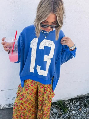 vintage 13 sweatshirt - blue | Etta+East