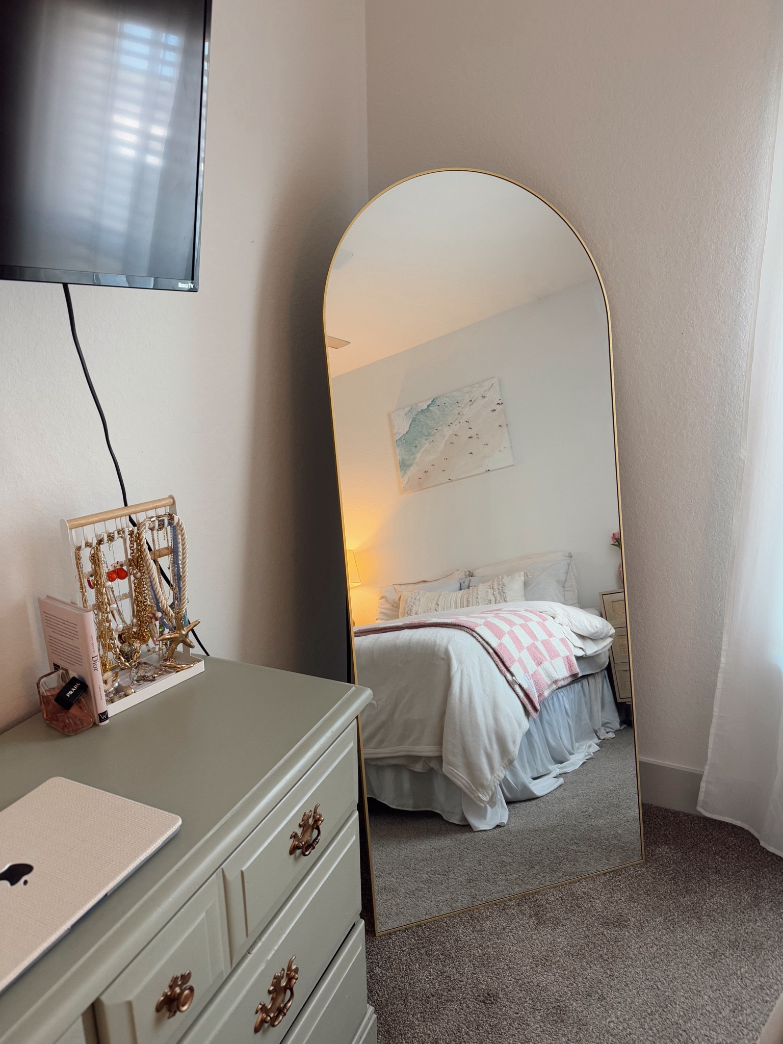 this mirror is completely worth the $$$$. if you take outfit photos get THIS MIRROR!!!!

#LTKU #LTKHome