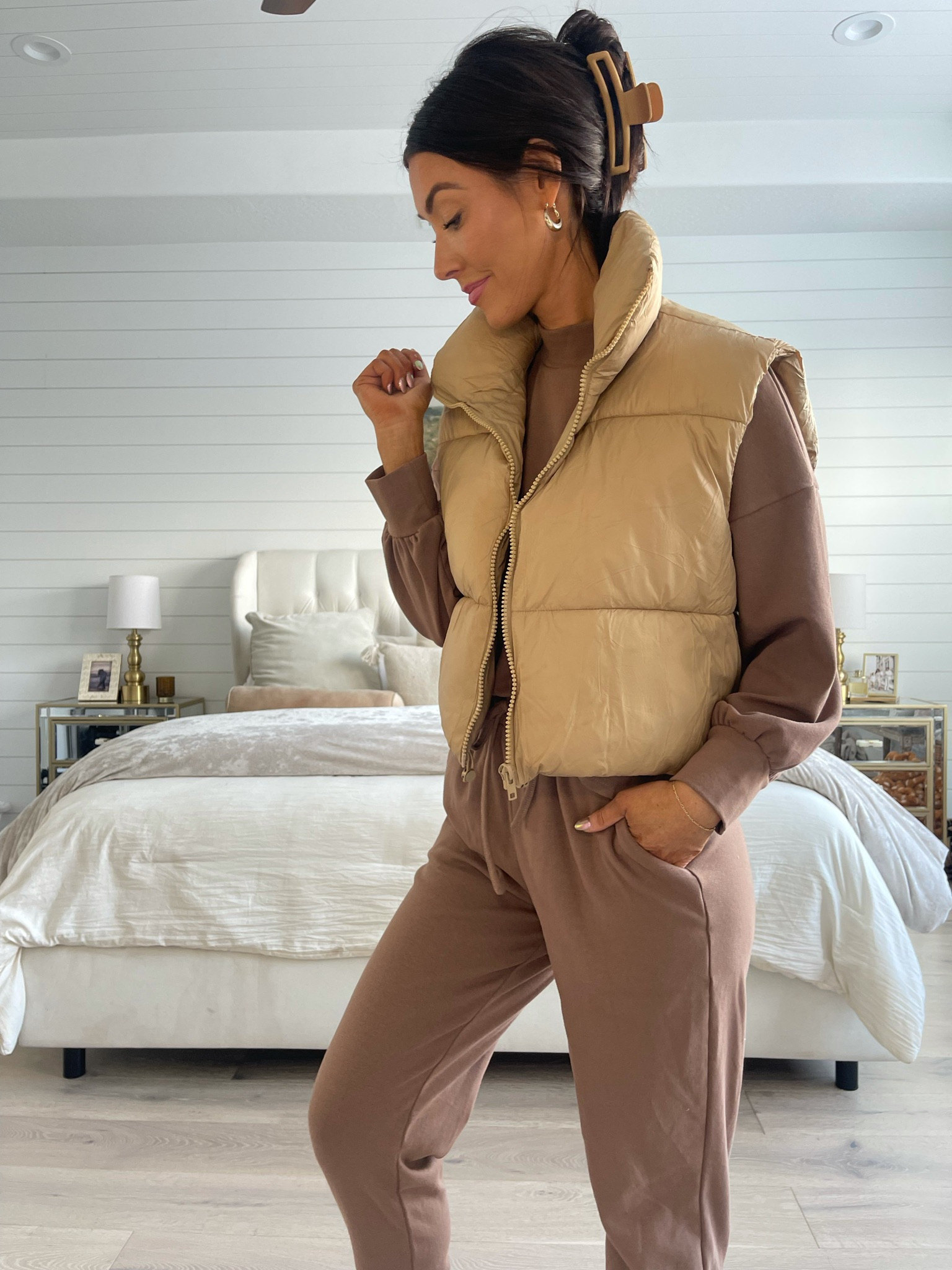 Amazon sets, amazon fashion finds, amazon cropped puffer vest, amazon loungewear sets, jogger sets, claw clip hairstyles 

#LTKstyletip #LTKunder50 #LTKSeasonal