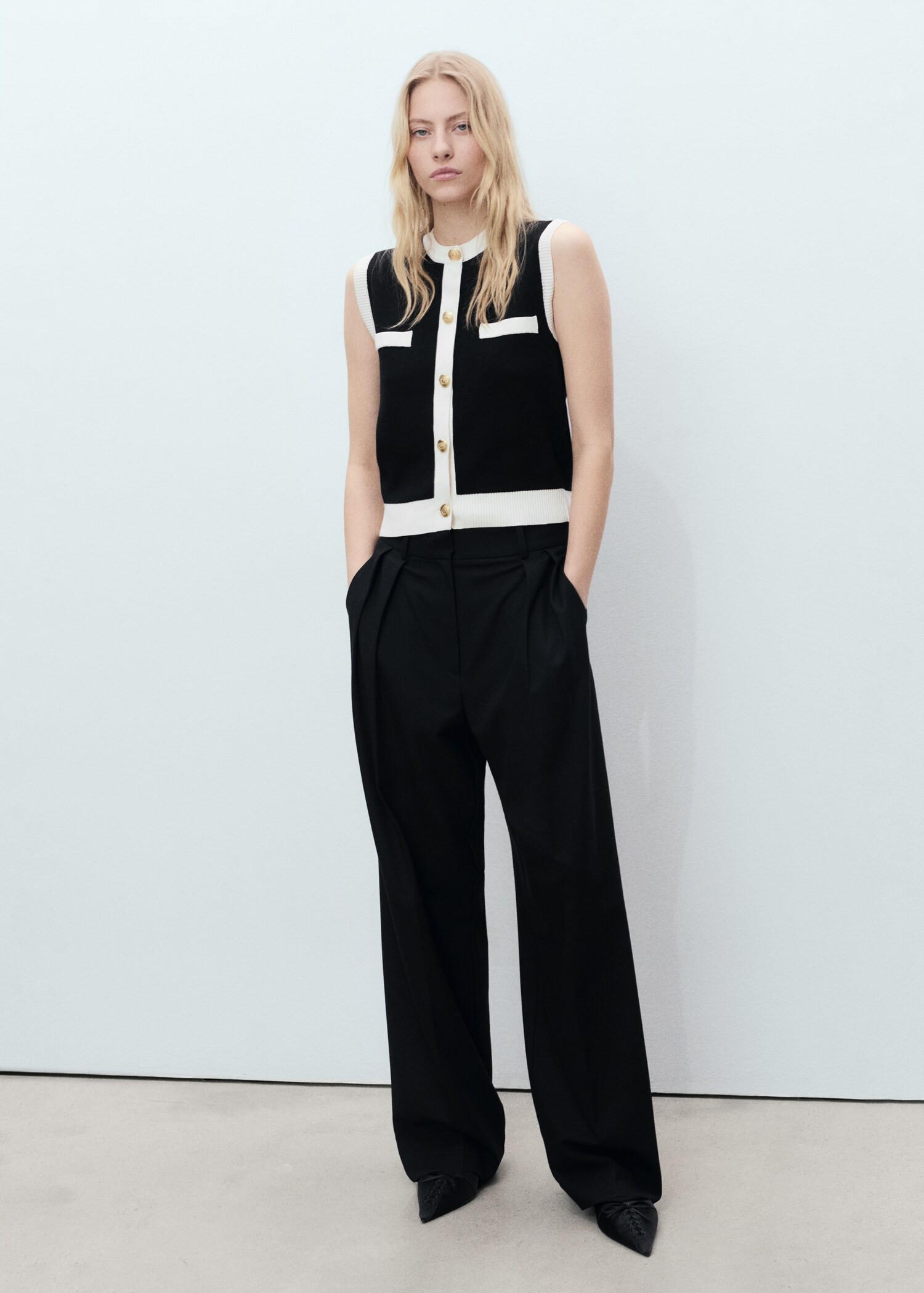 Knitted waistcoat with contrast piping - Women | MANGO United Kingdom | MANGO (UK)