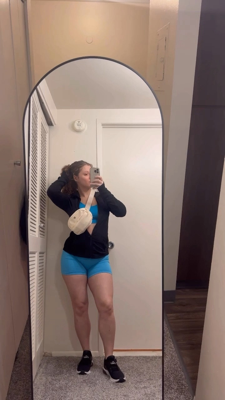 On leg days, we wear shorts! I dont like my legs to feel restricted. Plus they are SO flattering! 
•NVGTN Pro shorts in color Caribbean 
•NVGTN virtue sports bra in color Caribbean 



#LTKfitness #LTKVideo #LTKU
