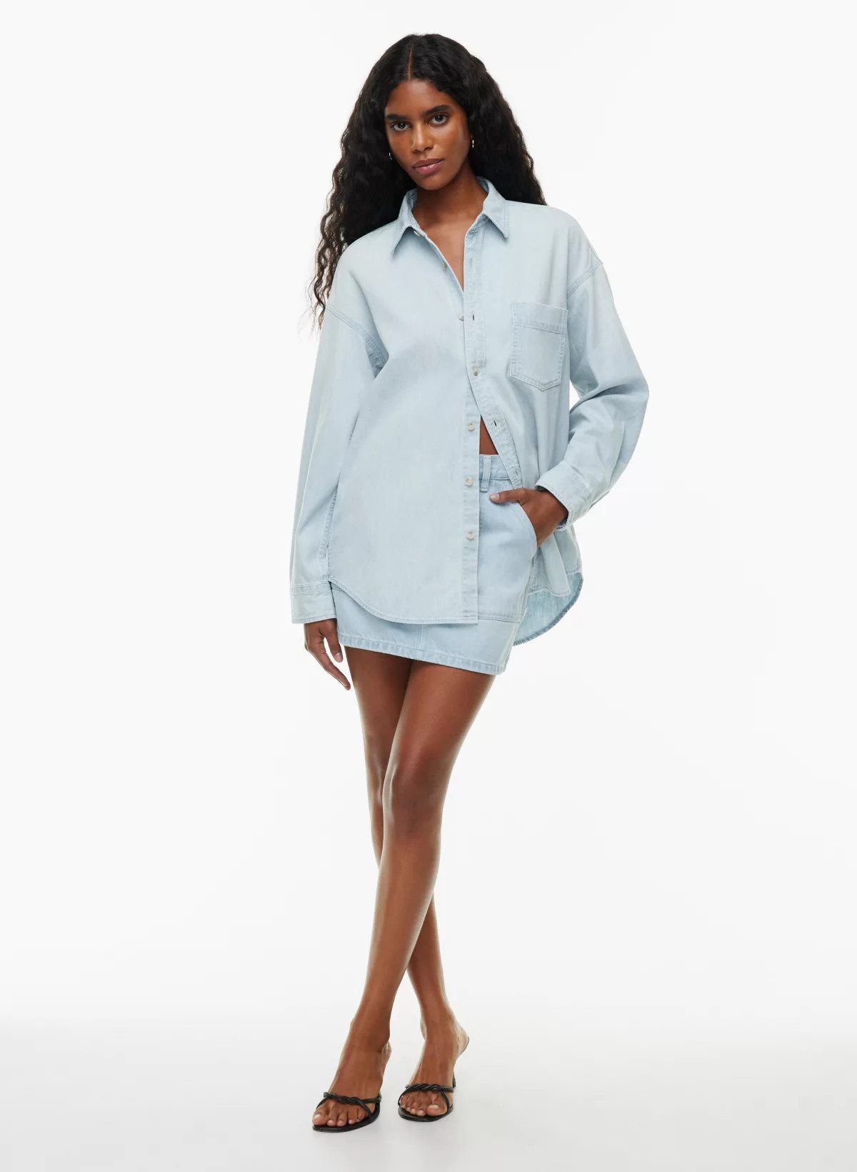 THE '80S COMFY DENIM SHIRT | Aritzia