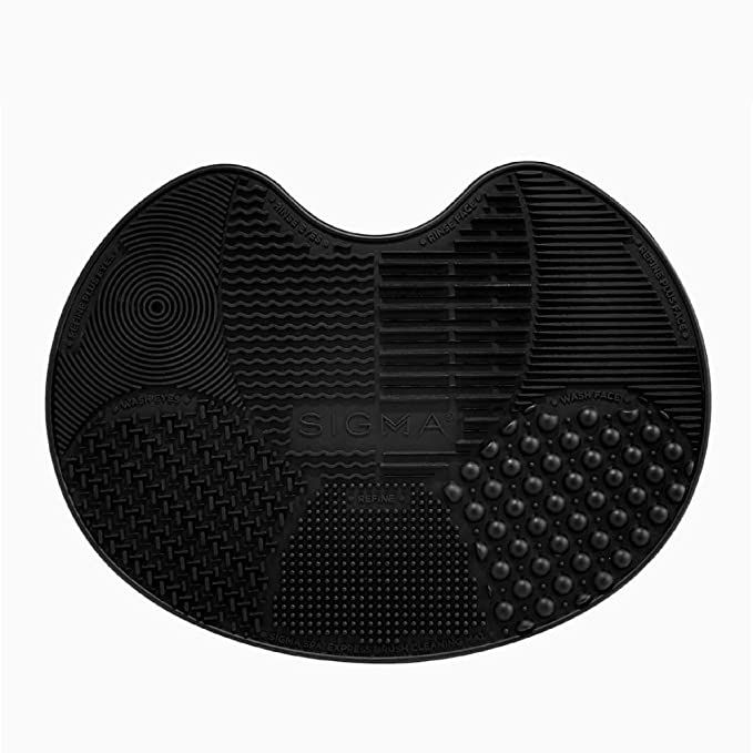 Amazon.com: Sigma Beauty Spa Express Makeup Brush Cleaning Mat - For Quick, Easy, and Hands-free ... | Amazon (US)